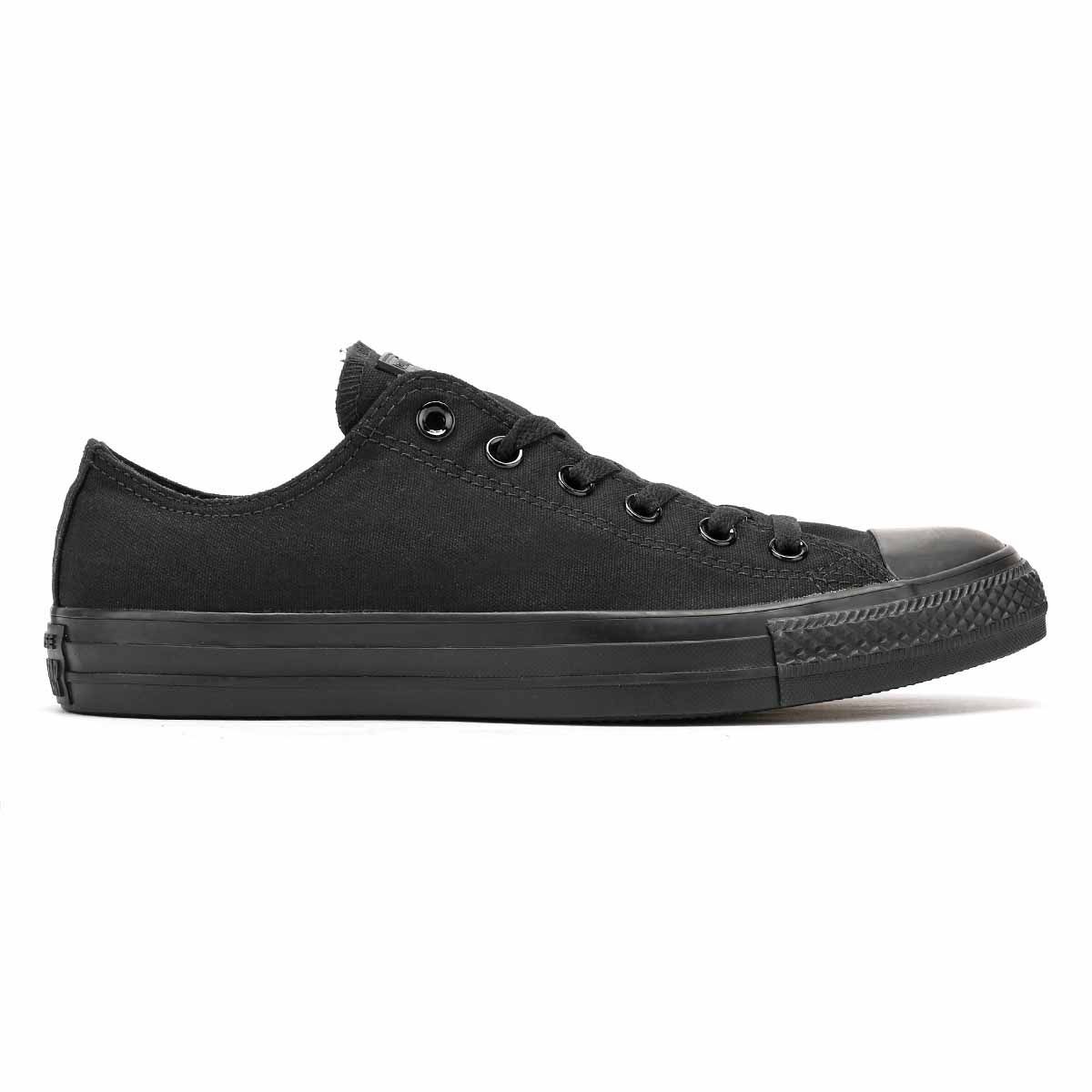The monochrome from Converse its not your ordinary Converse. The black canvas upper has a matching rubber sole with the unmistakable diamond tread. It also has the All Star label and matching branding on the heel.