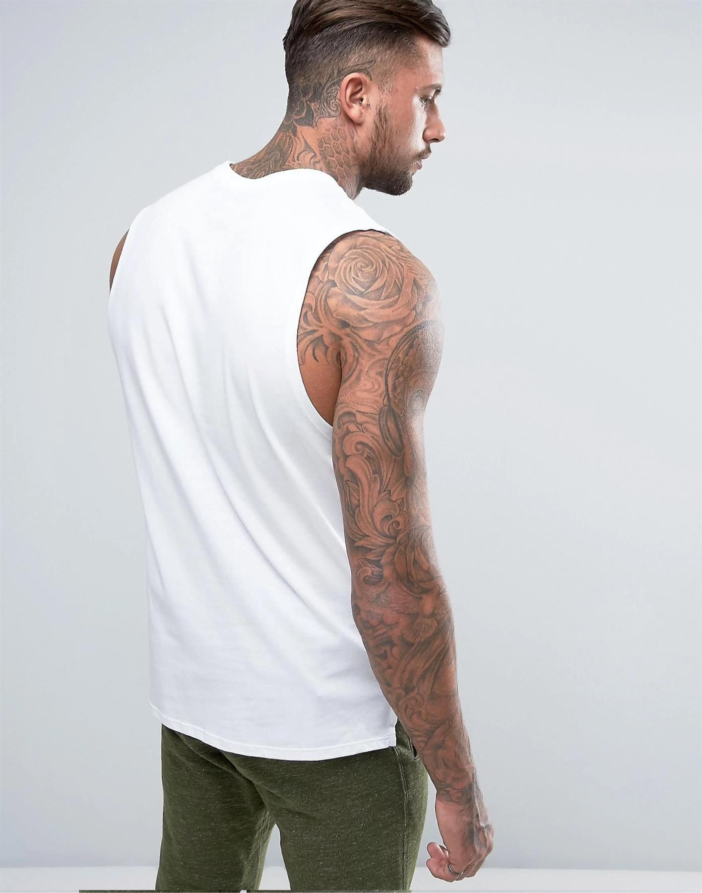 Nike Black Sleeveless T-shirt With Retro Logo.
Sleeveless Vest Shirt From Nike.
Breathable Cotton.
Round Neck.
Athletic Cut.