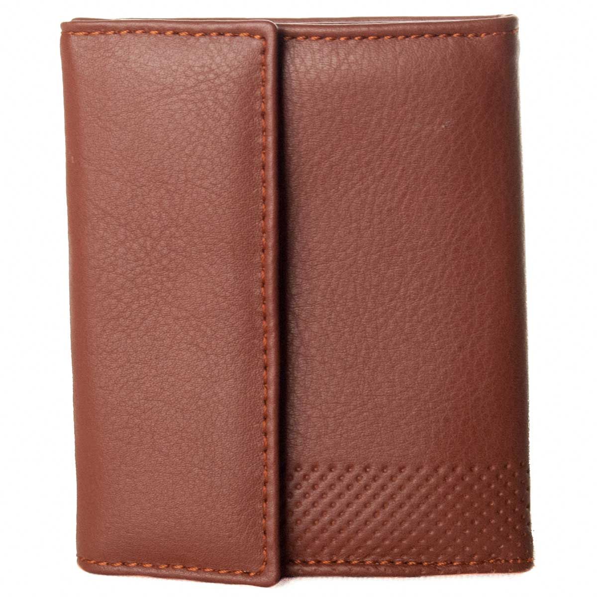 Collection Cáspula Emilio Faraoni. Measure: high 8.50 cm * Width 10.50 cm * Depth 1.50 cm. The material in which a man's portfolio is designed is essential. Quality skin is always an incentive when buying a portfolio, as it is a durable material, with soft and pleasant touch to sight. A correct distribution within the portfolio for men is fundamental. For all these reasons, we always offer men's wallets performed at 100% natural, pleasant touch, as this American portfolio of man with departments for tickets, cards and coins. Elegant, practical and comfortable with a reduced size to comfortably carry in the jackets or in the same pockets of the shirts. Made in Spain.
