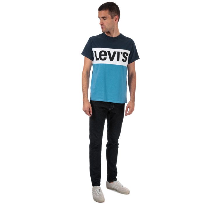 Mens Levis Colour Block T-Shirt in Navy White.<BR><BR>- Crew neck.<BR>- Ribbed collar.<BR>- Short sleeve. <BR>- Colour blocked design.<BR>- Double stitched detail to cuffs and hem.<BR>- Levi’s branding to chest.<BR>- Straight hem.<BR>- Regular fit.<BR>- Shoulder to hem 27in approximately.<BR>- 100% Cotton. Machine washable.<BR>- Ref: 565730004<BR><BR>Measurements are intended for guidance only