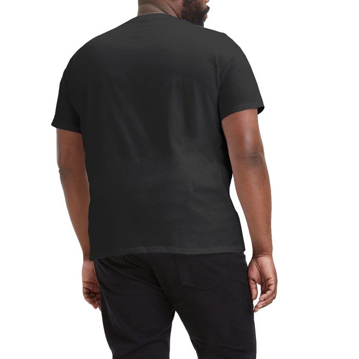 Mens Levis B&T Big Graphic T- Shirt in black.<BR><BR>- Ribbed crew neck.<BR>- Short sleeves.<BR>- Graphic print at the chest.<BR>- Levi’s logo tab to side.<BR>- Tonal back neck tape.<BR>- 100% Cotton.  Machine wash at 30 degrees.<BR>- Ref: 567600013