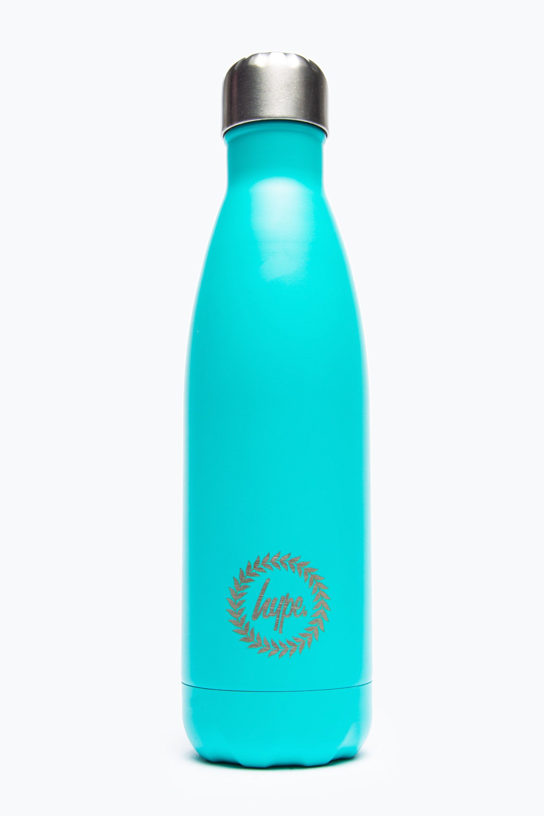 Keeping you hydrated, in style. Meet the HYPE. Mint Metal Reusable Bottle, perfect for when you're on the go. Designed in BPA-FREE stainless steel aluminium to ensure your water stays ice-cold and for chillier days, keeping your oat milk latte warm for longer. Finished with the iconic HYPE. Crest Logo. Reuse it again and again with an airtight screw lid prevents spills. Why not grab one of our lunch bags or backpacks with a bottle holder to complete the look.