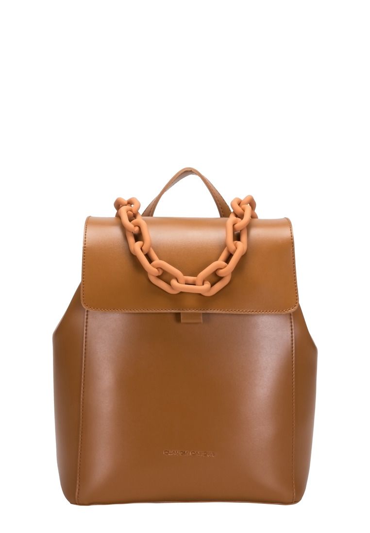This everyday backpack will become your wardrobe staple, the dreamy soft exterior featuring stitching detail, our debossed logo, and a chunky chain, grab handle is surely a statement piece. This contemporary bag is not only stylish and roomy but puts comfort first with adjustable straps, all done at the ease of a buckle. Features: , Claudia Canova blind debossed logo, Flapover front with two mag-dot fastenings, 2x grab handles, Two adjustable backpack straps, Gunmetal hardware, Side clip feature to widen the bag if needed Style Ref: 84304 TAN