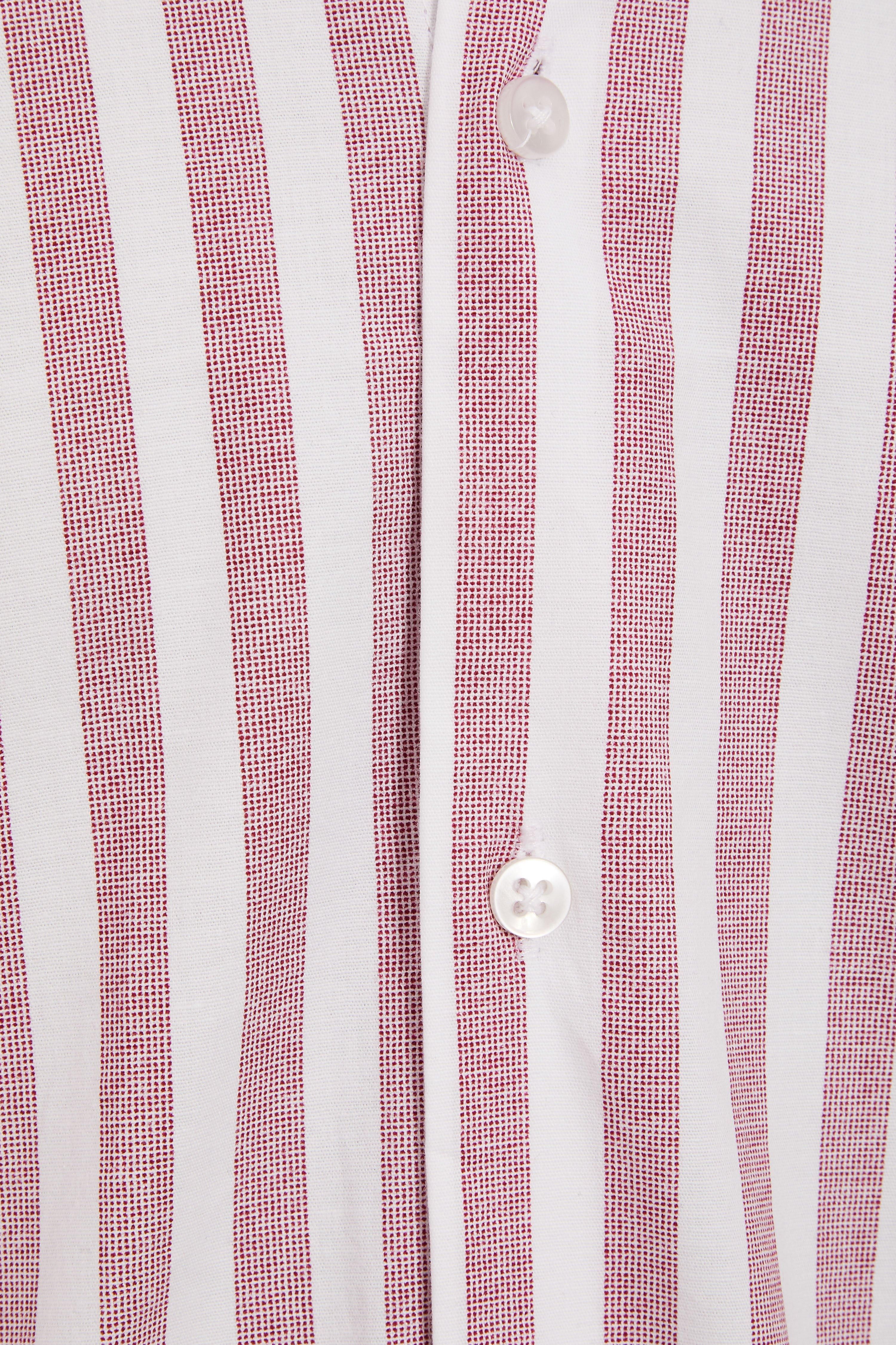 Slim Fit  	Faded Striped Pattern  	Long Sleeved  	Classic Collar  	Button Through Fastening