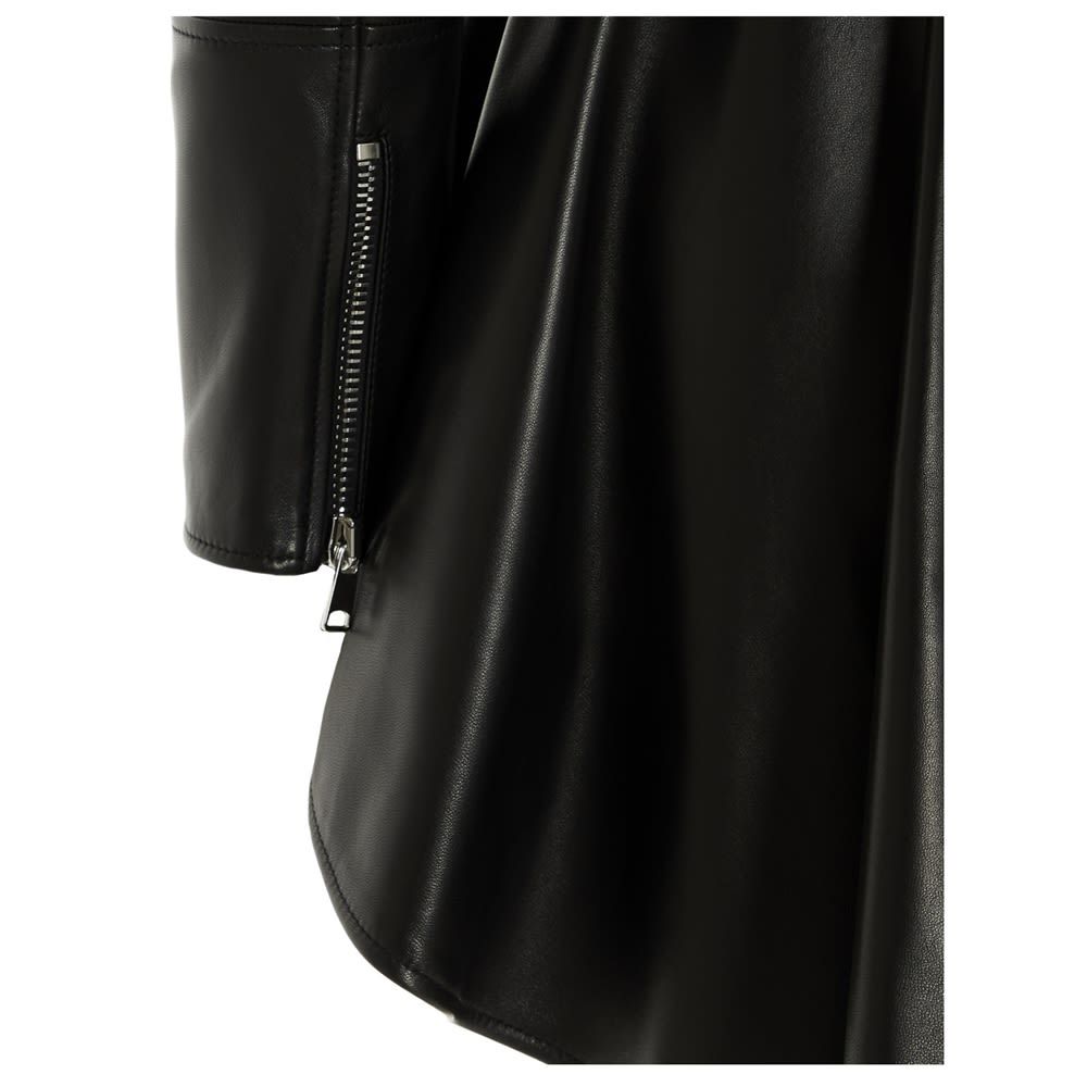 Lambskin jacket featuring an asymmetric hem, long sleeves, zip detailing on the hemline, a transversal closure with zip and pockets.