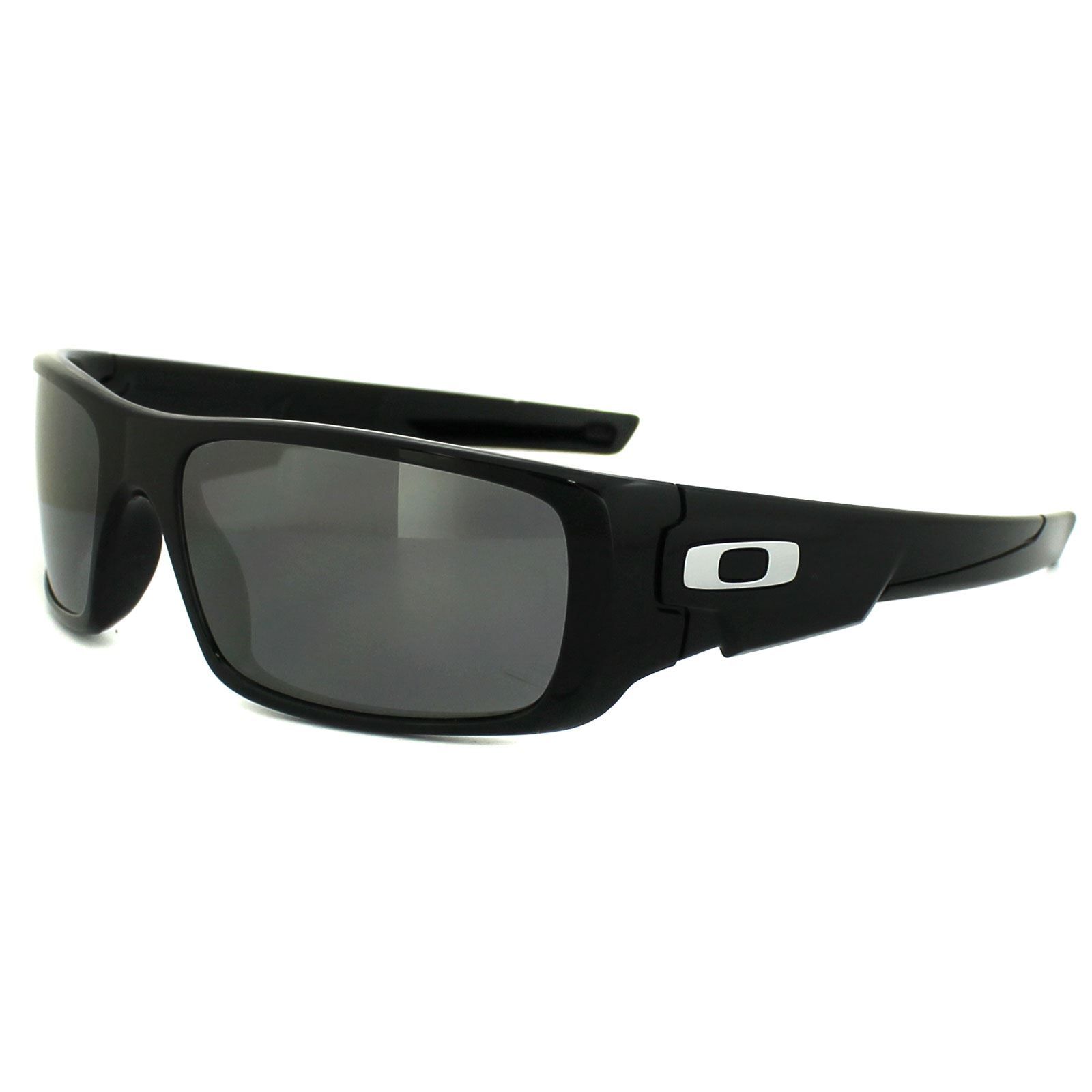 Oakley Sunglasses Crankshaft 9239-01 Polished Black Black Iridium is an evolution of the Gascan and Fuel Cell classic Oakley's brought bang up to date with the latest styling and typically bold Oakley accents. All the usual Oakley hallmarks are there from the 3 point fit to the O-Matter lightweight frame. The size is reasonably large for medium to large faces.