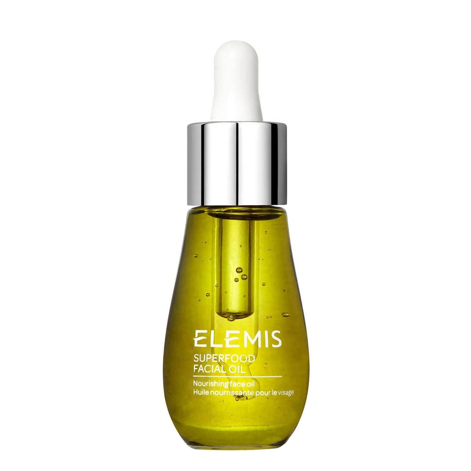 The Elemis Superfood Facial Oil is a nourishing face oil that contains a blend of 9 Superfood Oils including Broccoli, Rosehip, Flaxseed and Daikon Radish. The oil is a light. non-greasy oil that is easily absorbed and leaves skin plump and smooth, whilst also reducing the look of dullness.
