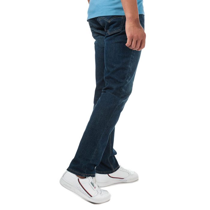Mens Levi’s 514 Straight Jeans in quincy bold. <BR><BR>Classic straight fit jeans  ideal for medium to athletic builds.<BR><BR>- Classic 5 pocket styling. <BR>- Zip fly and button fastening. <BR>- Sits below waist.<BR>- Regular fit through thigh. <BR>- Straight leg.<BR>- Short inside leg length approx. 30in  Regular inside leg length approx. 32in  Long inside leg length approx. 34in.<BR>- 96% Cotton  2% Polyester  2% Elastane.  Machine washable.<BR>- Ref: 00514-1343<BR><BR>Measurements are intended for guidance only.