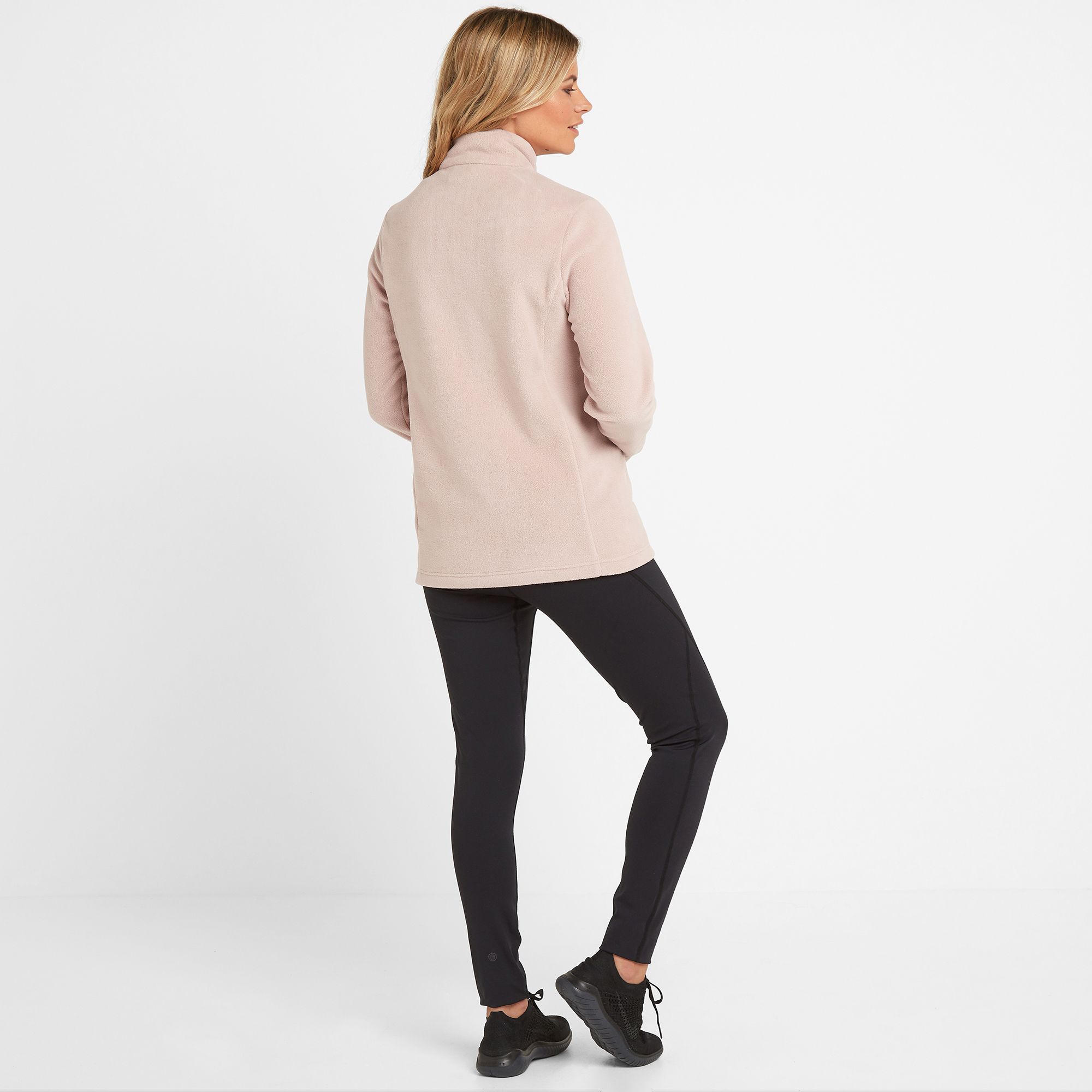 Everyone needs some lightweight cosiness in their wardrobe to add an extra layer on cold mornings and chilly evenings. This classic microfleece jacket with a full length zip has been lightly fluffed up inside to give a lot of warmth for such little weight, and it's anti-pill so it won't get those annoying little bobbles forming on the surface. Super soft to wear it quietly gets on with the job of keeping you warm, whether you choose to wear it at a meal out with friends, hiking over the Yorkshire cliffs or going to a fitness class. Clean and simple in design it has two handy lower pockets and our iconic Yorkshire Rose emblem on the sleeve.