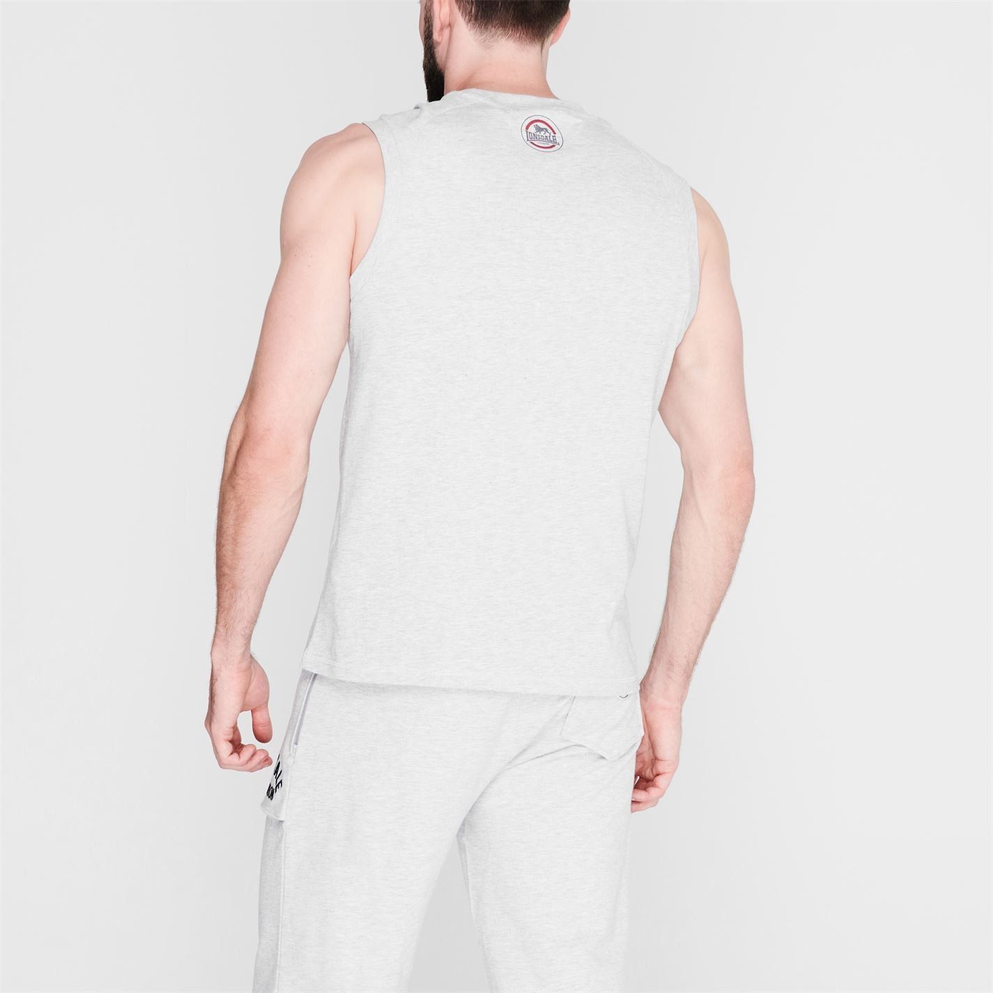 <strong>Lonsdale Box Tank Vest Mens</strong><br><br> This is a classic boxing vest with a crew neck and no sleeves, bigger arm holes so there is no restriction in movement finished off with Lonsdale branding on the front of the vest.<br>> Mens boxing vest<br>> Crew neck<br>> No sleeves<br>> Soft fabrics<br>> Regular fit<br>> Lonsdale Branding<br>> 100% cotton<br>> Machine washable<br>> Keep away from fire