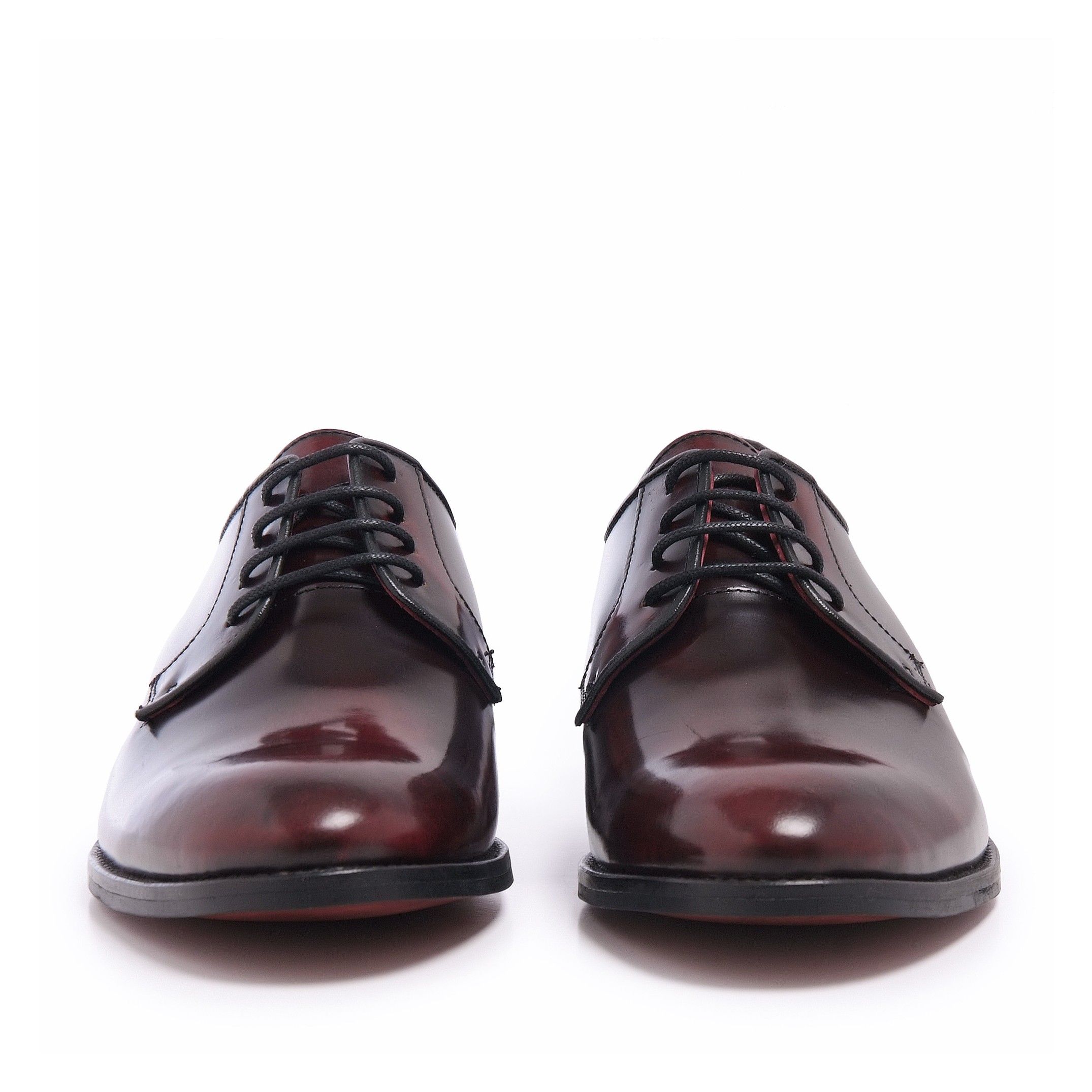 Blucher leather shoes. Upper and inner made of leather. Rubber sole. Lace closure. Made in Spain. By Castellanisimos