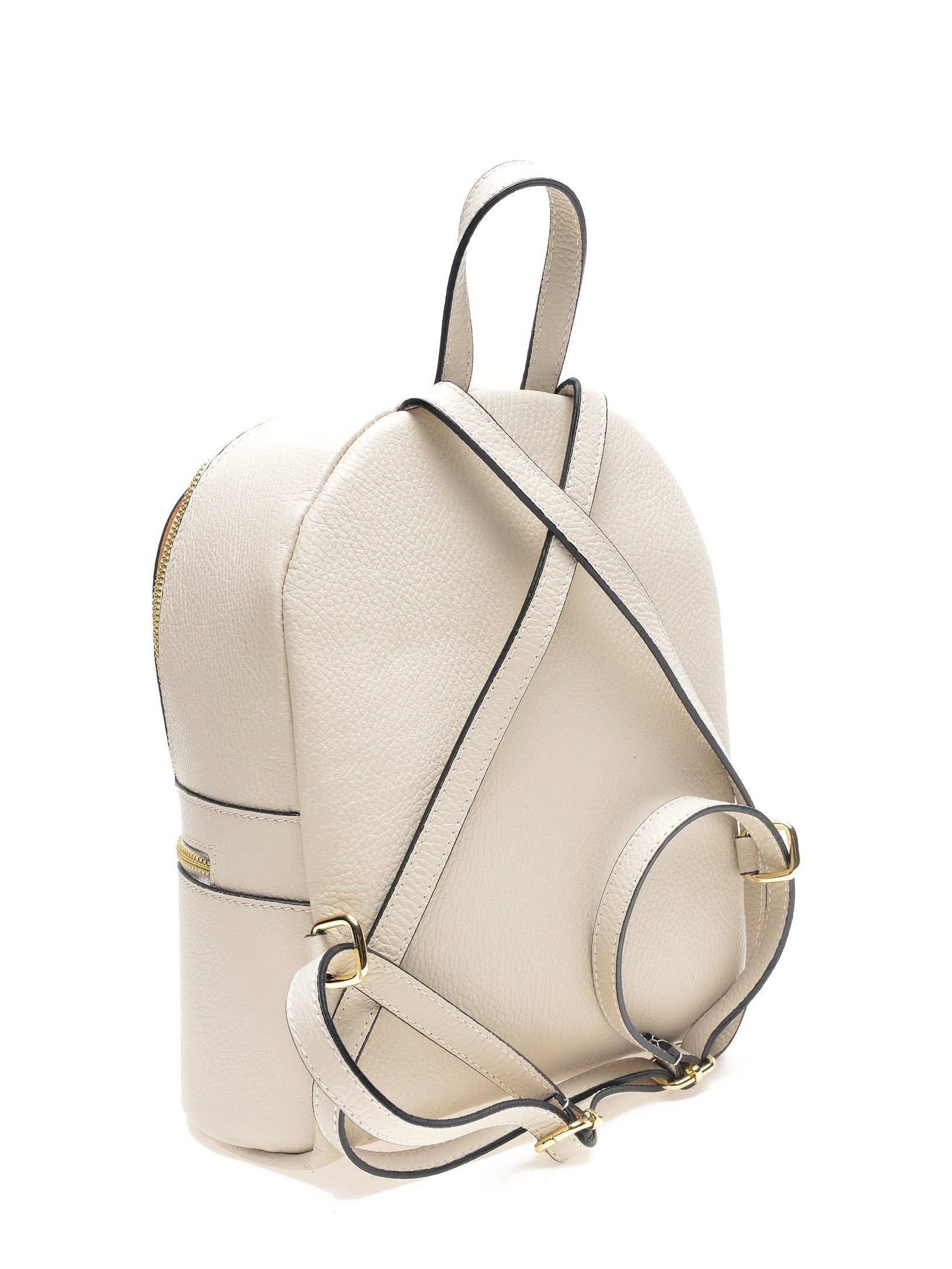 Backpack
100% cow leather
Top zip closure
Front zip pocket
Dimensions (L) 29x23x10 cm
Handle: 19.5 cm
Shoulder strap: 80cm x 5