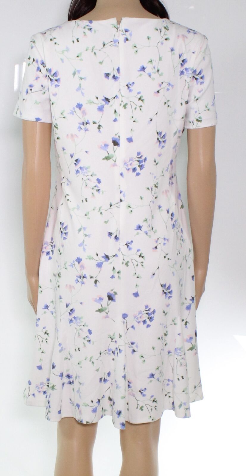 <br>Color: Whites<br>Size Type: Regular<br>Size (Women's): 12<br>Lined: Yes<br>Sleeve Style: Short Sleeve<br>Occasion: Any Occasion<br>Style: A-Line Dress<br>Look: Spring<br>Dress Length: Knee Length<br>Material: Polyester<br>Zipper: Back Zipper