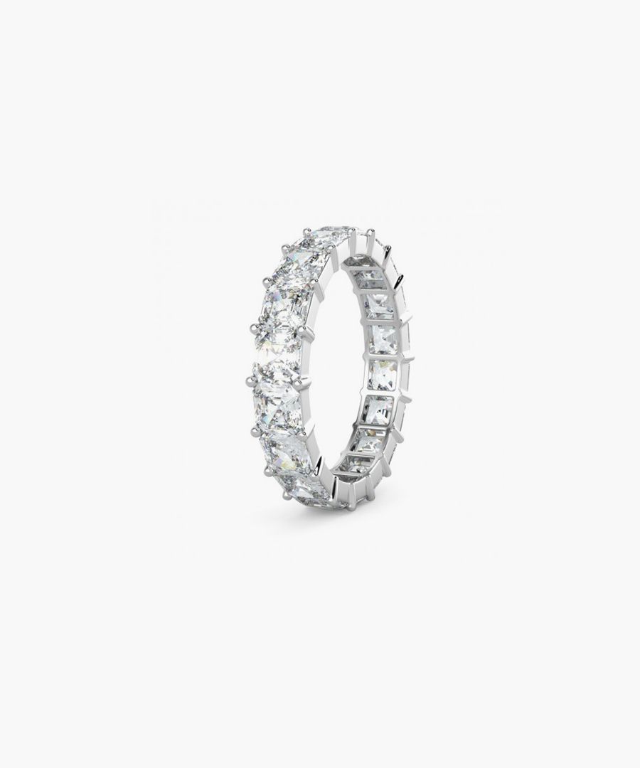 Add a touch of sparkle to your jewellery box with an exquisite piece.