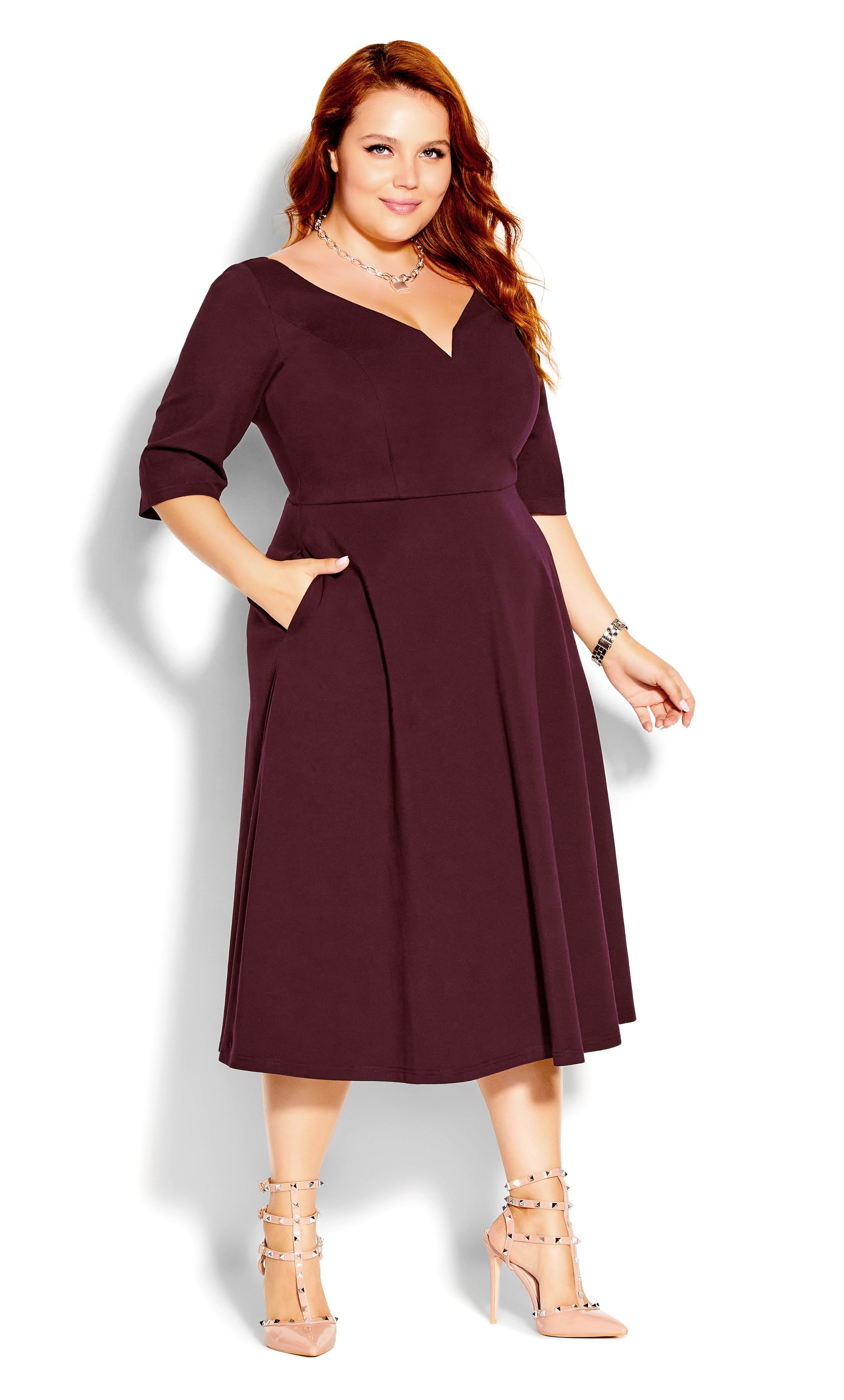 Be the picture of elegance in the sleek Cute Girl Sleeved Dress. With a flirty yet demure sweetheart V-neckline, sleeve coverage, and A-line flare, this darling number is perfect for date night! Key Features Include: - Deep sweetheart V-neckline - Elbow sleeves - A-line skirt - Lined to the waist - Side pockets - Heavyweight stretch fabrication Pair with sleek pumps and a ruby lip for a classic look.