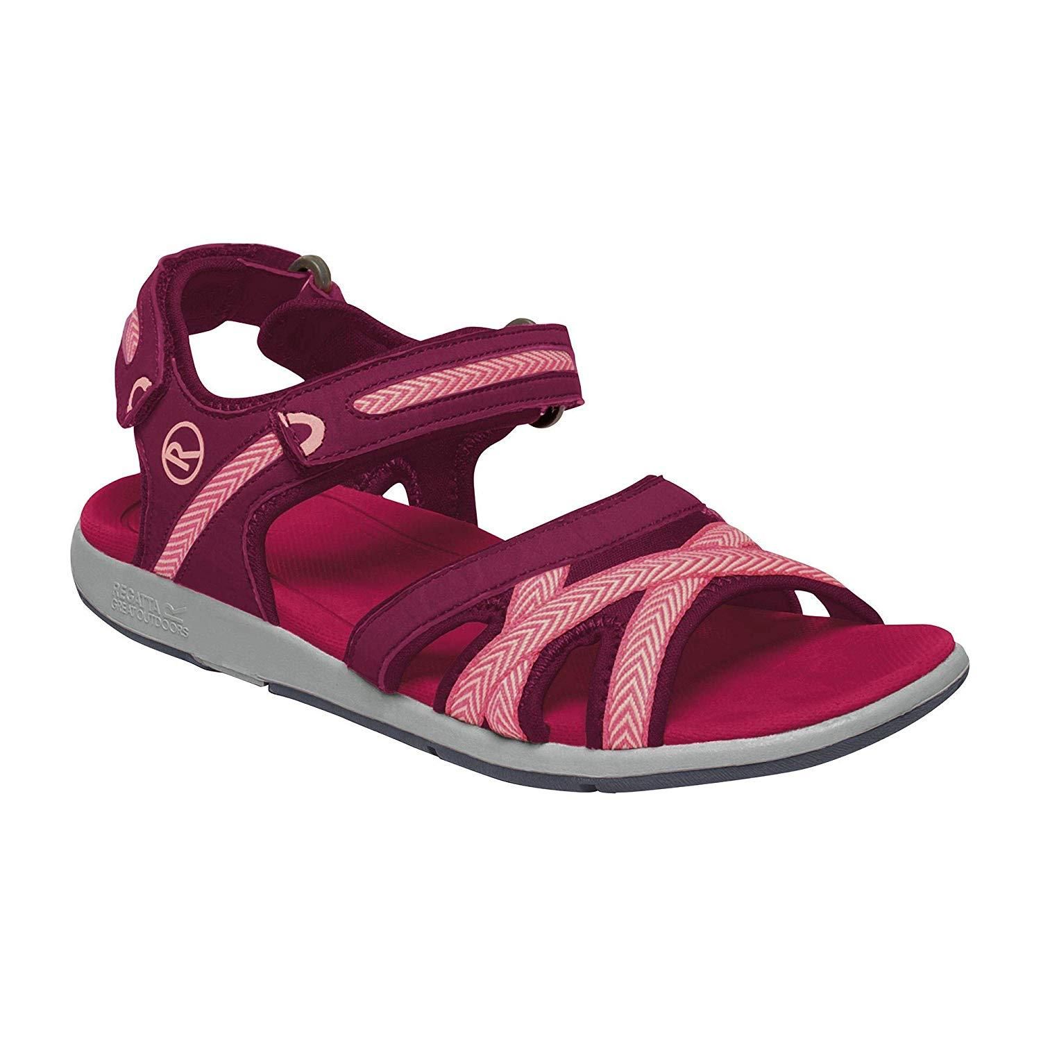 50% Polyester, 45% Polyurathane, 5% Polyamide. 2 points of adjusment for versatile fit. Adjustable hook and loop straps to ensure correct fit.Shock absorbing compression moulded EVA footbed. Lightweight low profile rubber outsole - great grip and hardwearing.