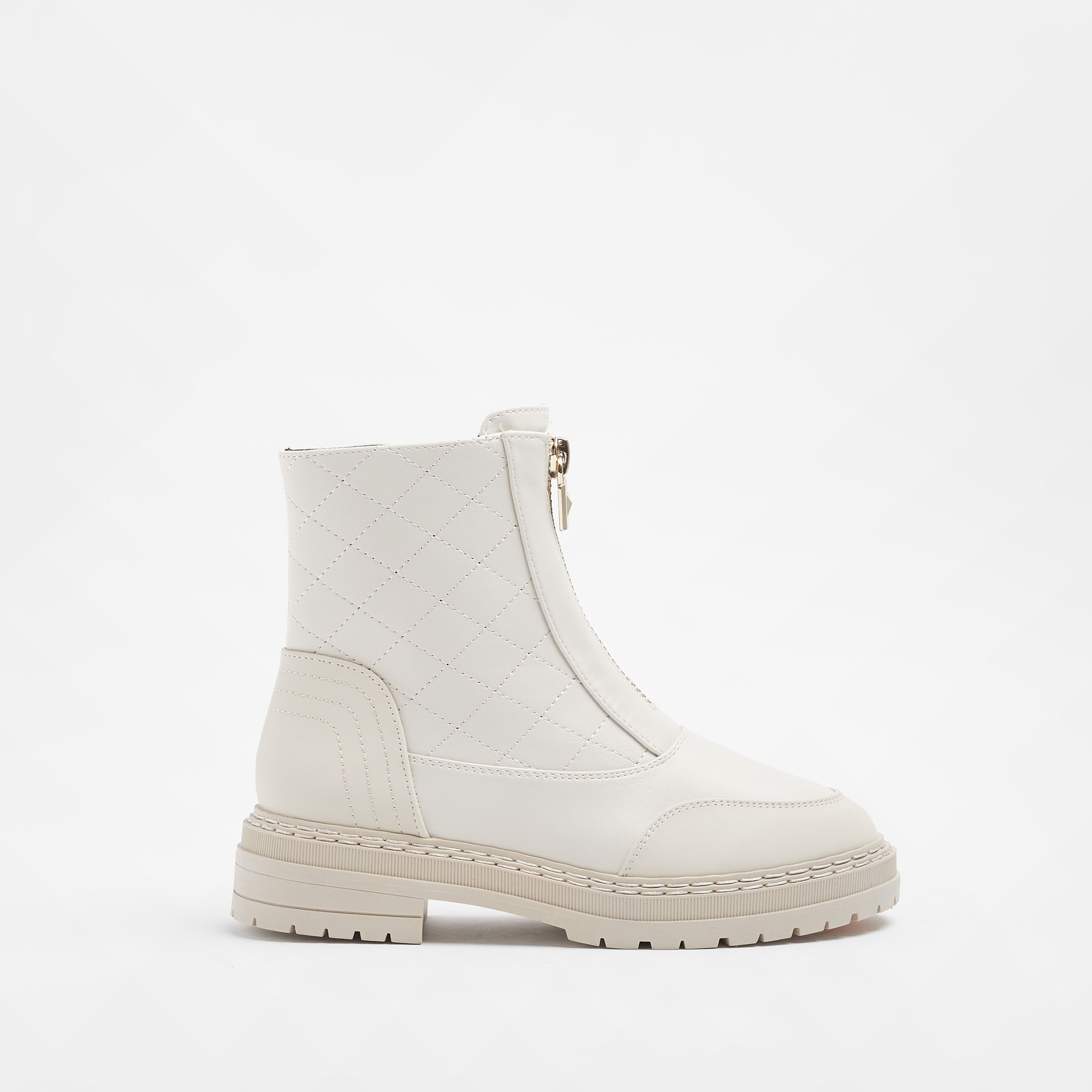 >Brand: River Island>Gender: Women>Type: Boot>Style: Bootie>Occasion: Casual>Pattern: Quilted>Closure: Zip>Fit: Wide>Shoe Width: Wide>Toe Shape: Round Toe>Heel Style: Flat