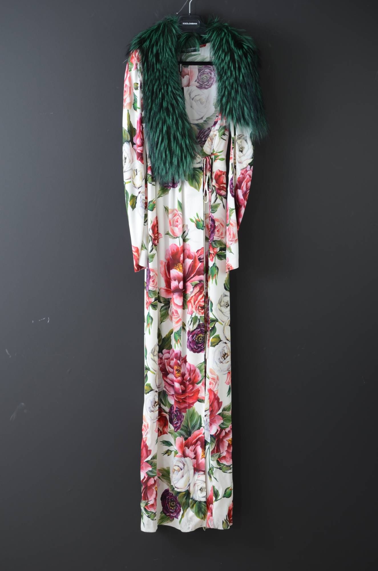 Floral Print
Long Sleeve
With Cords
F0U62T GDJ21
94% Silk, 6% Elastane