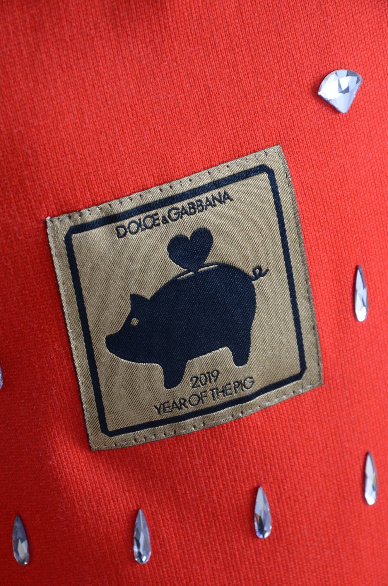 Dolce & Gabbana Men Sport Trousers
Jewels Aplications
Print Pig Piggy Bank