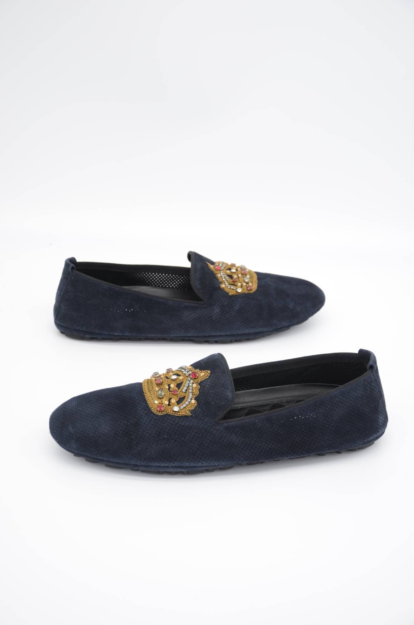 Dolce & Gabbana Men Crown Leather Loafers
Embroidered Applications