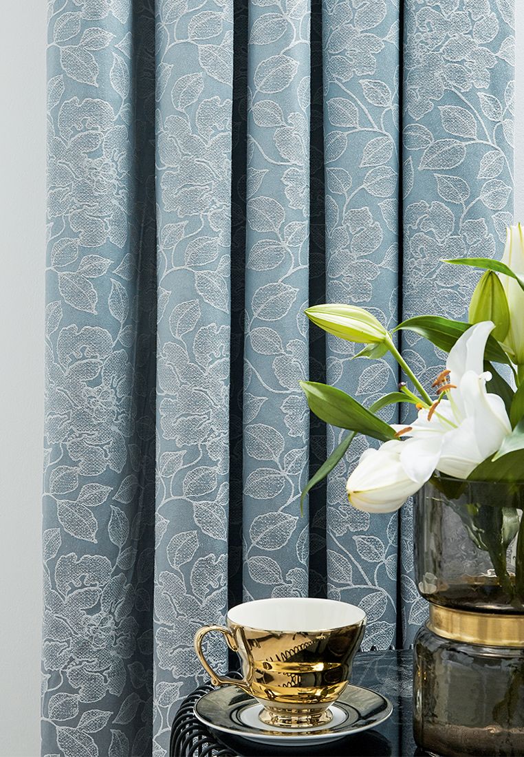 Jean is a delicate trailing branch and leaves design with a oxford pillowcase which is sold separately. Complete the look by adding the matching cushion and lined curtains. Avaliable in two colours. Made in China.