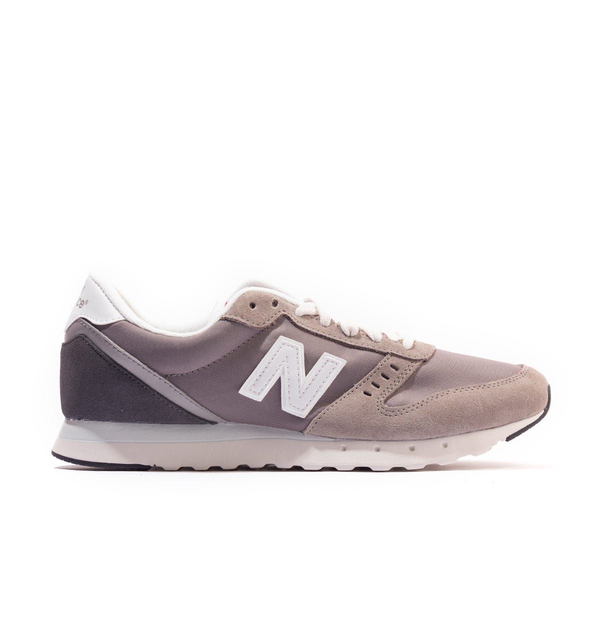 New Balance is an icon when it comes to footwear, renowned for creating innovative, stylish, comfortable trainers. The signature N logo has ties within baseball, boxing and running; they don\'t just look great but they enhance the performance of the wearer. A confidence-boosting addition to any wardrobe. Men\'s 311v2 New Balance trainersSuede & Nylon UppersTextile LiningRubber OutsoleCush+ Midsole CushioningGround Contact IMEVA CushioningMemory Sole Comfort InsertsSecure Lace-up ClosureNew Balance Branding
