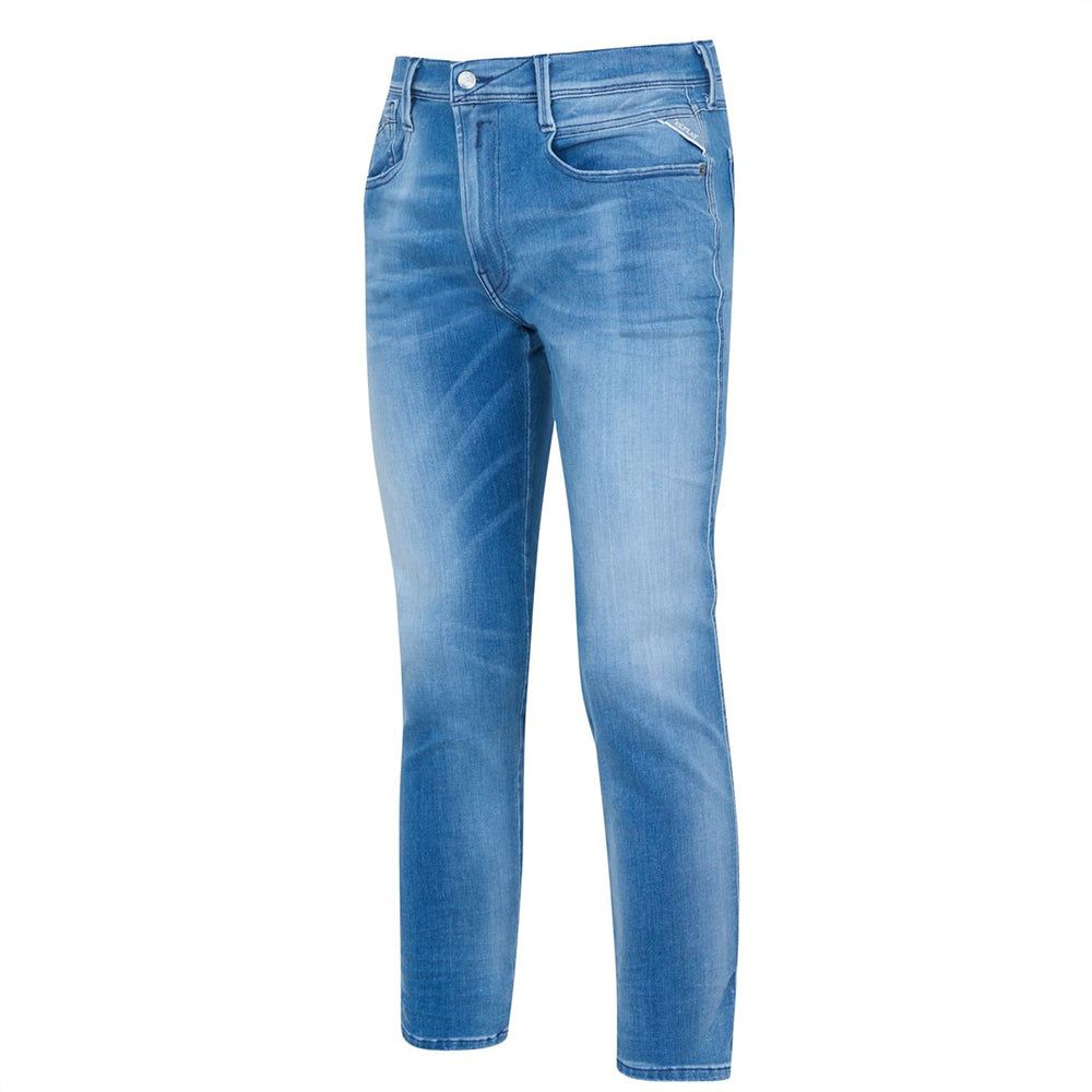 These Replay Mens Hyperflex Jeans in Blue are crafted from Hyperflex re-used denim and is cut in a slim fit with a regular waist for sustainable comfort. It features a classic five pocket stitch with belt loops for convenience, this pair is finished with the Replay logo patch to the back.

Hyperflex denim
Cut in a slim fit
Sustainable