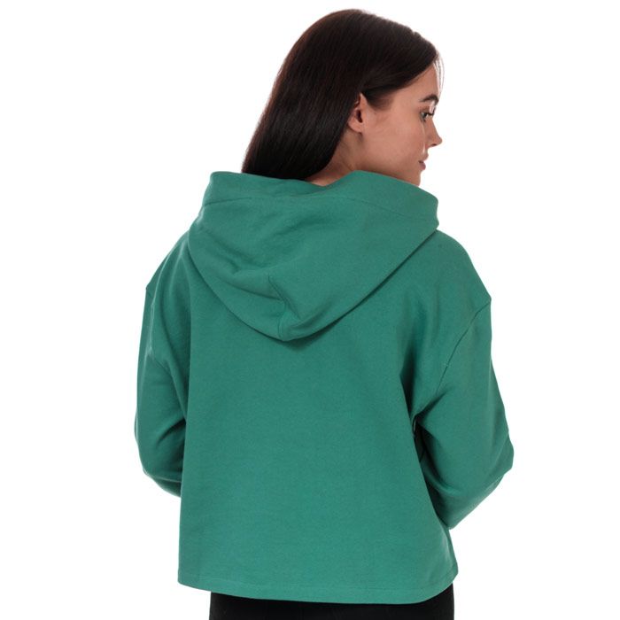 Womens adidas Originals Premium Hoody in green.<BR>- Drawcord-adjustable hood.<BR>- Regular fit.<BR>- Crop top hoodie.<BR>- Large embroidered Trefoil logo.<BR>- Elastic cuffs.<BR>- Flatlock stitching on cut lines.<BR>- Main material: 100% Cotton. Machine washable. <BR>- Ref: FM2649