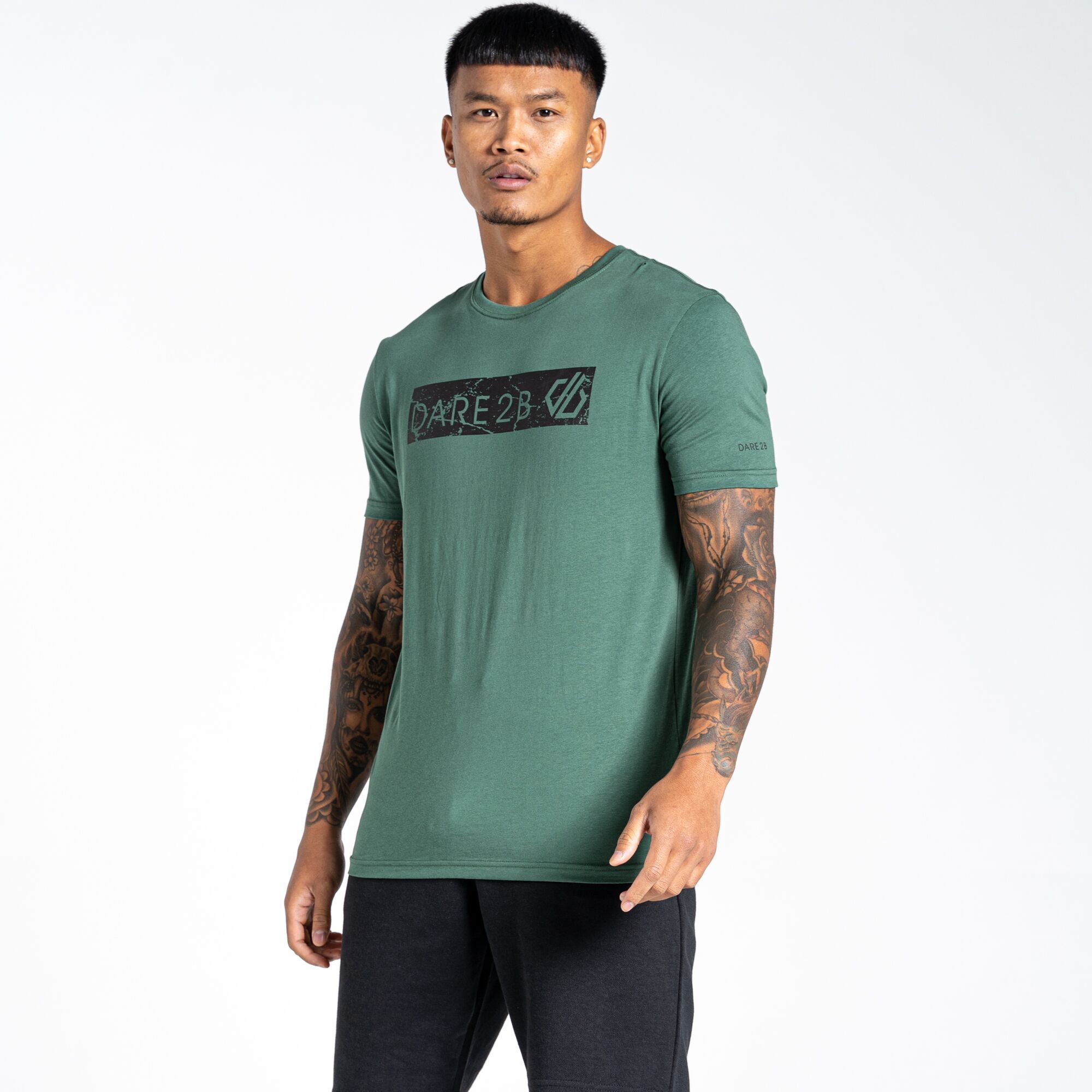 100% Organic Cotton. Fabric: Jersey, Soft Touch. Design: Logo, Plain, Rectangle. Neckline: Crew Neck, Ribbed Collar. Sleeve-Type: Short-Sleeved. Fabric Technology: Breathable, Lightweight.