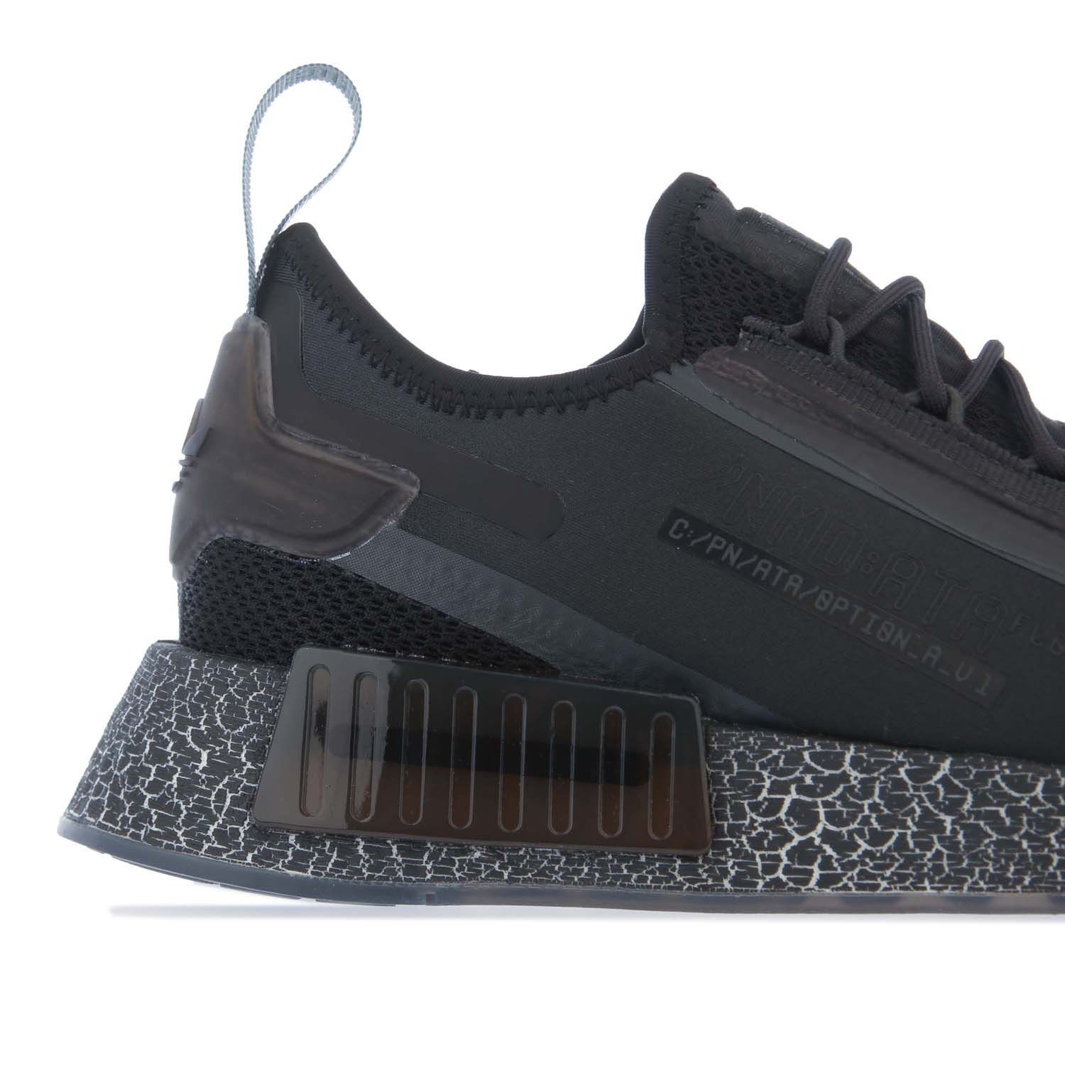 Mens adidas Originals NMD_R1 Spectoo Trainers in black.- Knit textile upper.- Lace closure.- Stretchy  sock-like feel. - Boost midsole. - Gum rubber outsole.- Textile upper and lining  Synthetic sole.- Ref.: GZ9265
