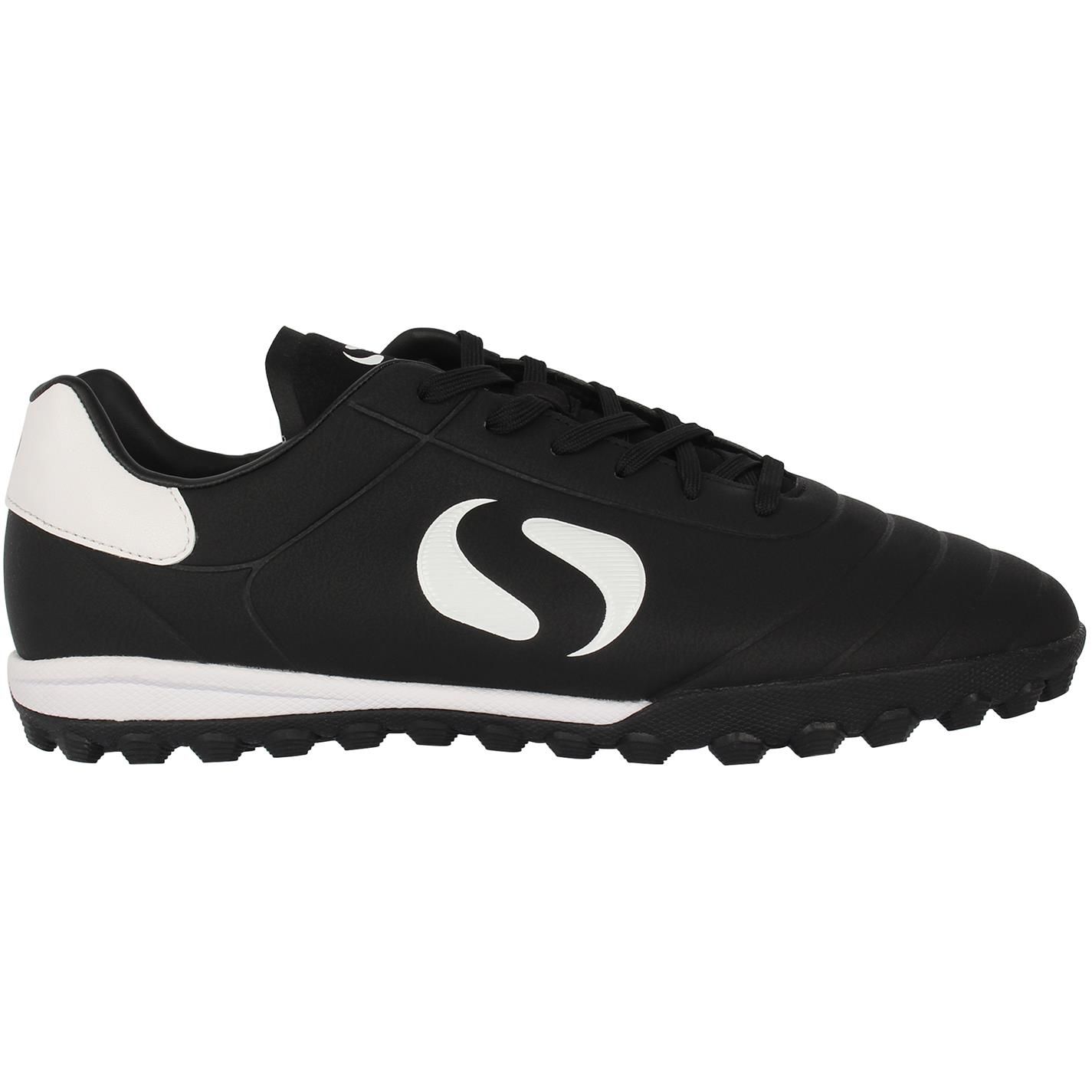 cushioned football trainers