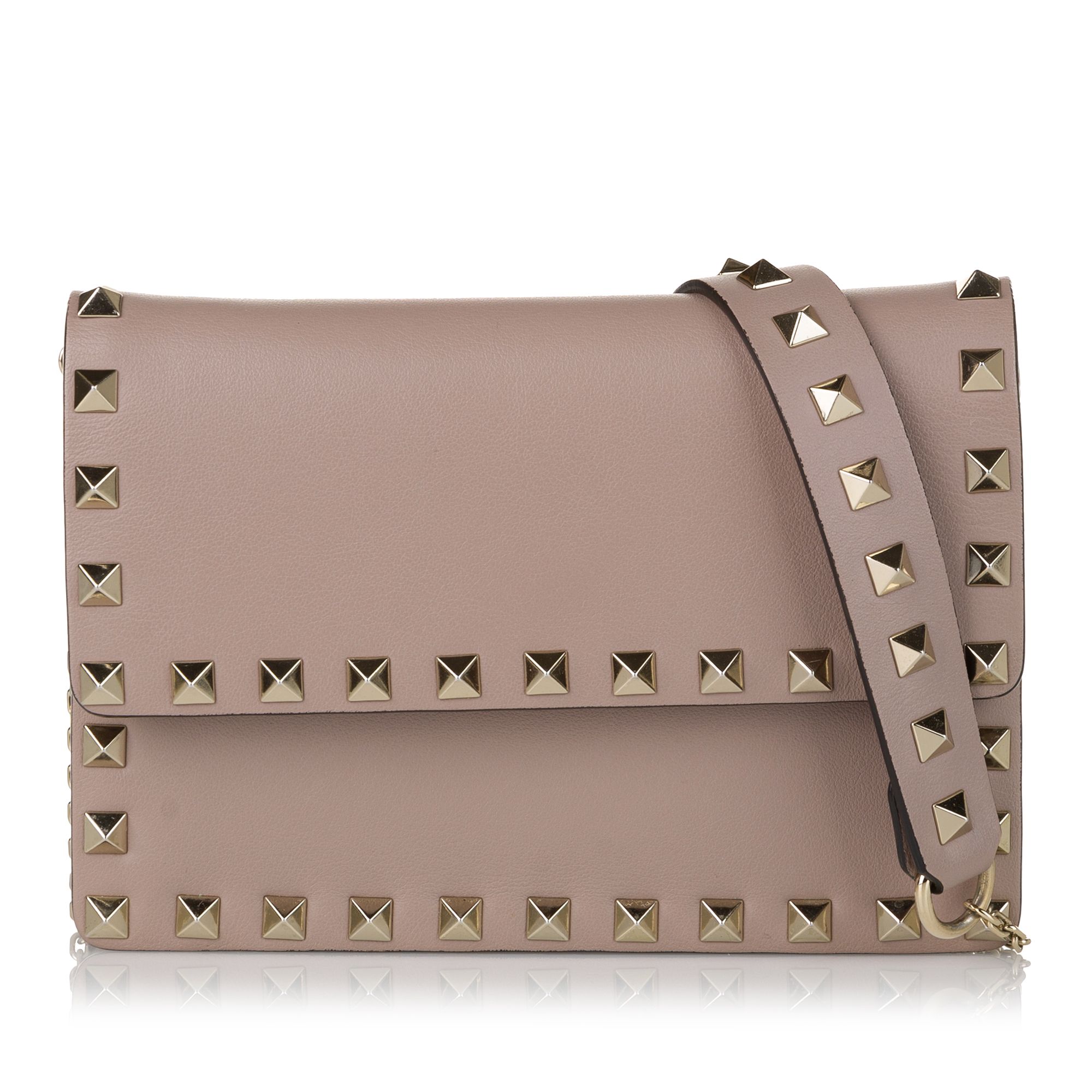 VINTAGE. RRP AS NEW. This crossbody bag features a leather body with stud details, a studded flat leather strap, a front flap with a magnetic snap closure, and an interior slip pocket.

Dimensions:
Length 12cm
Width 16cm
Depth 4cm
Shoulder Drop 58cm

Original Accessories: Dust Bag

Color: Brown x Beige
Material: Leather x Calf
Country of Origin: Italy
Boutique Reference: SSU162687K1342


Product Rating: VeryGoodCondition

Certificate of Authenticity is available upon request with no extra fee required. Please contact our customer service team.