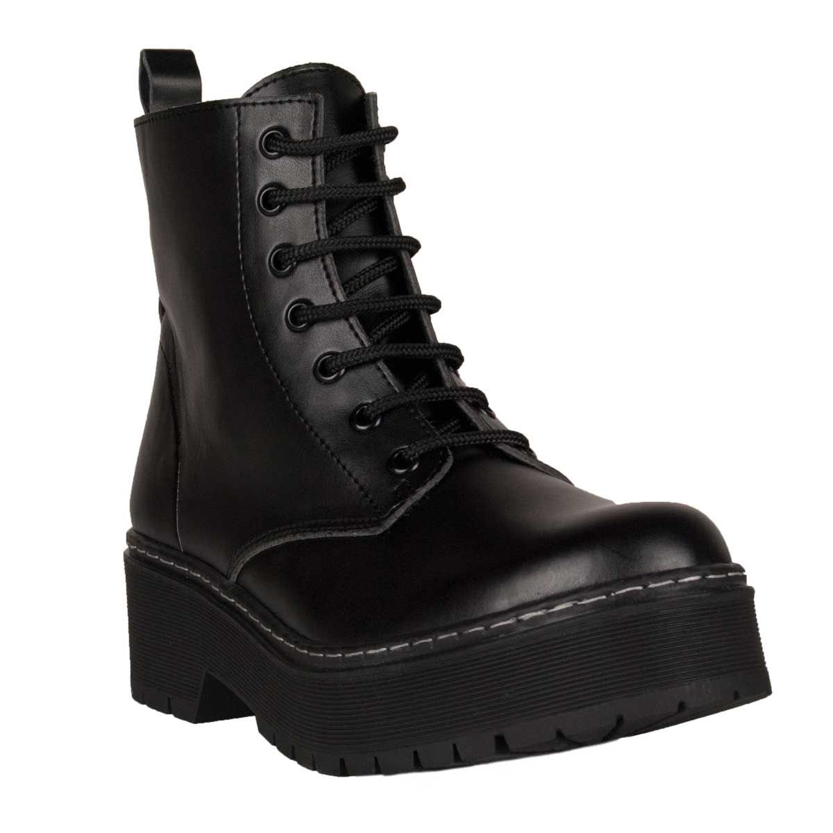 Modern and comfortable military-style boot for lady with platform and material, very easy to clean. It carries laces of thick thread and metallic eyelets in black, as well as a side zipper, to facilitate footwear. It brings anterior and posterior buttress, it also comes doubly sewn, providing greater quality and consistency to the boot. Interior lined with textile, with padded plant. Stitched floor. Anti-slip rubber sole with tacos. Made in Spain.