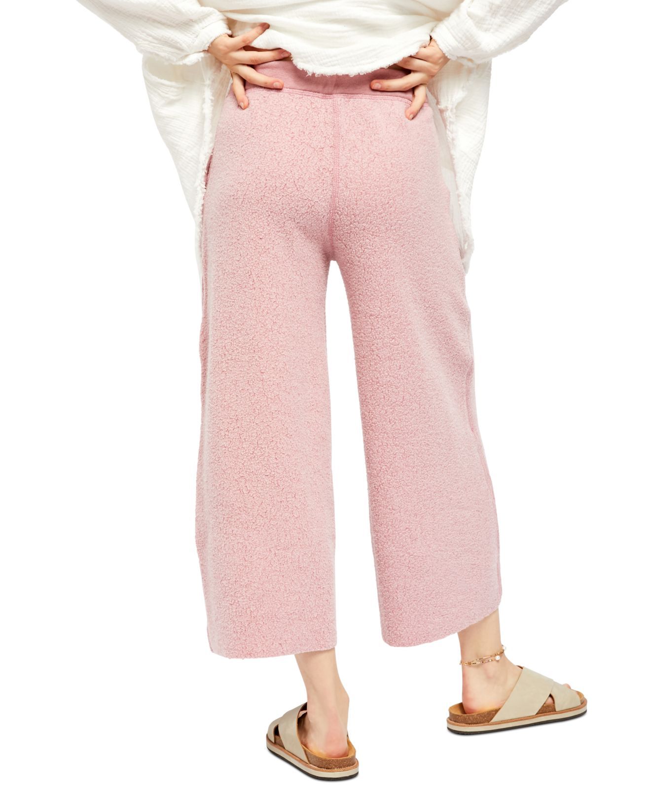 Color: Pinks Size Type: Regular Bottoms Size (Women's): M Height Type: regular Type: Pants Style: Sweatpants Occasion: Casual Rise: Mid Inseam: 22 Material: Polyester Stretch: YES