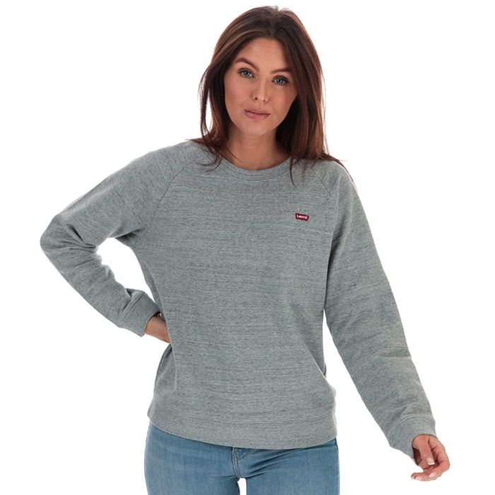 Womens Levis Relaxed Crew Neck Sweatshirt in grey marl.<BR><BR>- Ribbed crew neck.<BR>- Long sleeves.<BR>- Levi’s batwing logo embroidered at left chest.<BR>- Ribbed cuffs and hem.<BR>- Relaxed fit.<BR>- 100% Cotton.  Machine wash at 30 degrees.<BR>- Ref: 856260000