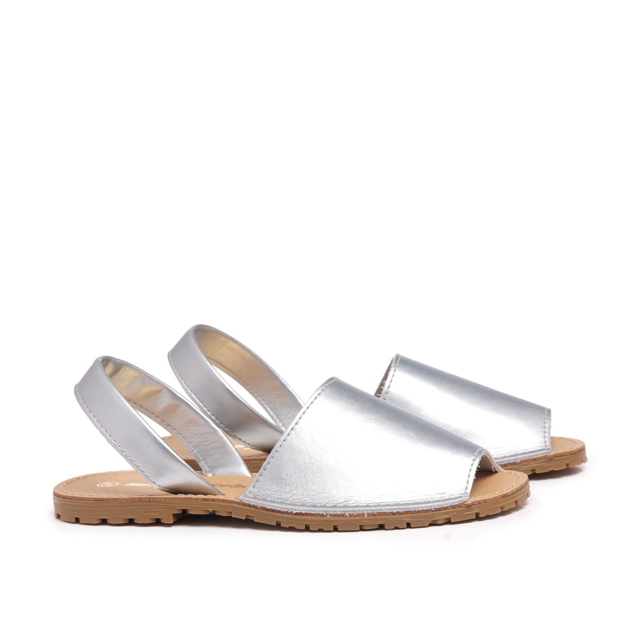 Classic leather metalized sandal Menorquina. Upper and inner: leather. Sole: anti-slip rubber. MADE IN SPAIN