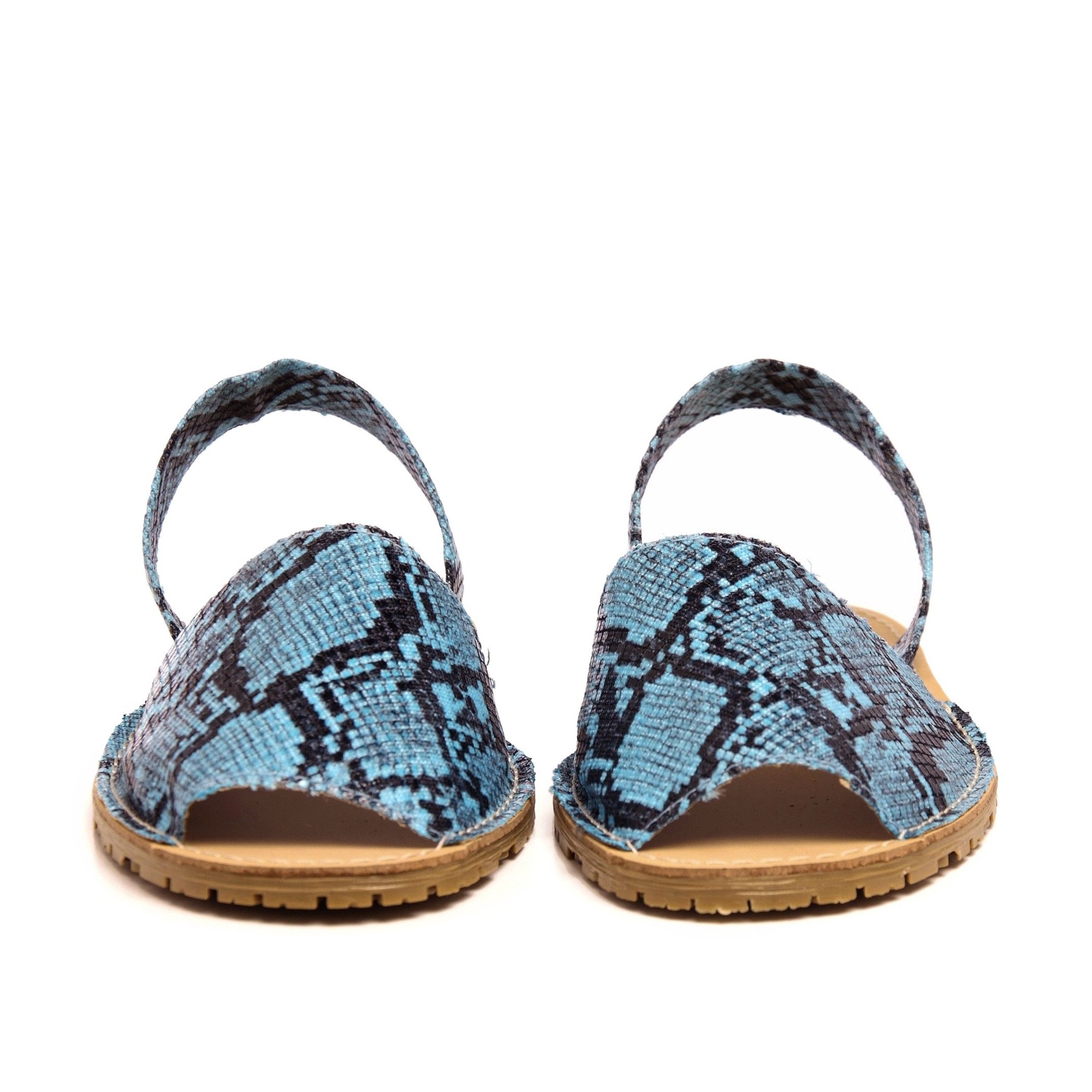 Classic leather sandal Menorquina in fluor snake. Upper and inner: leather. Sole: anti-slip rubber. MADE IN SPAIN