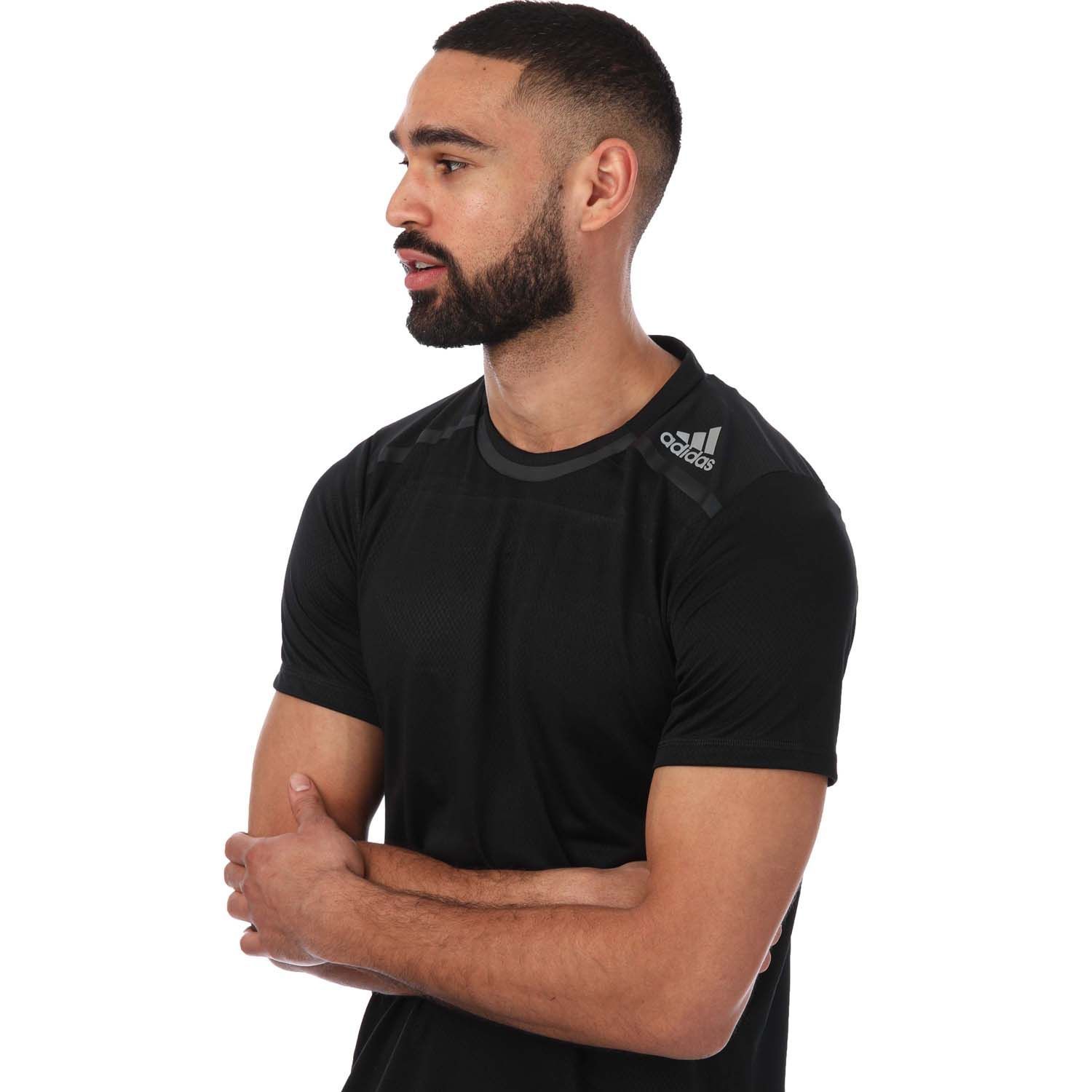 Mens adidas Designed for Training Workout Training T- Shirt in black.- Crewneck.- Short sleeves.- Mesh underarm panel.- Moisture-absorbing AEROREADY.- Slim fit.- 100% Polyester (Recycled).- Ref: HE5441