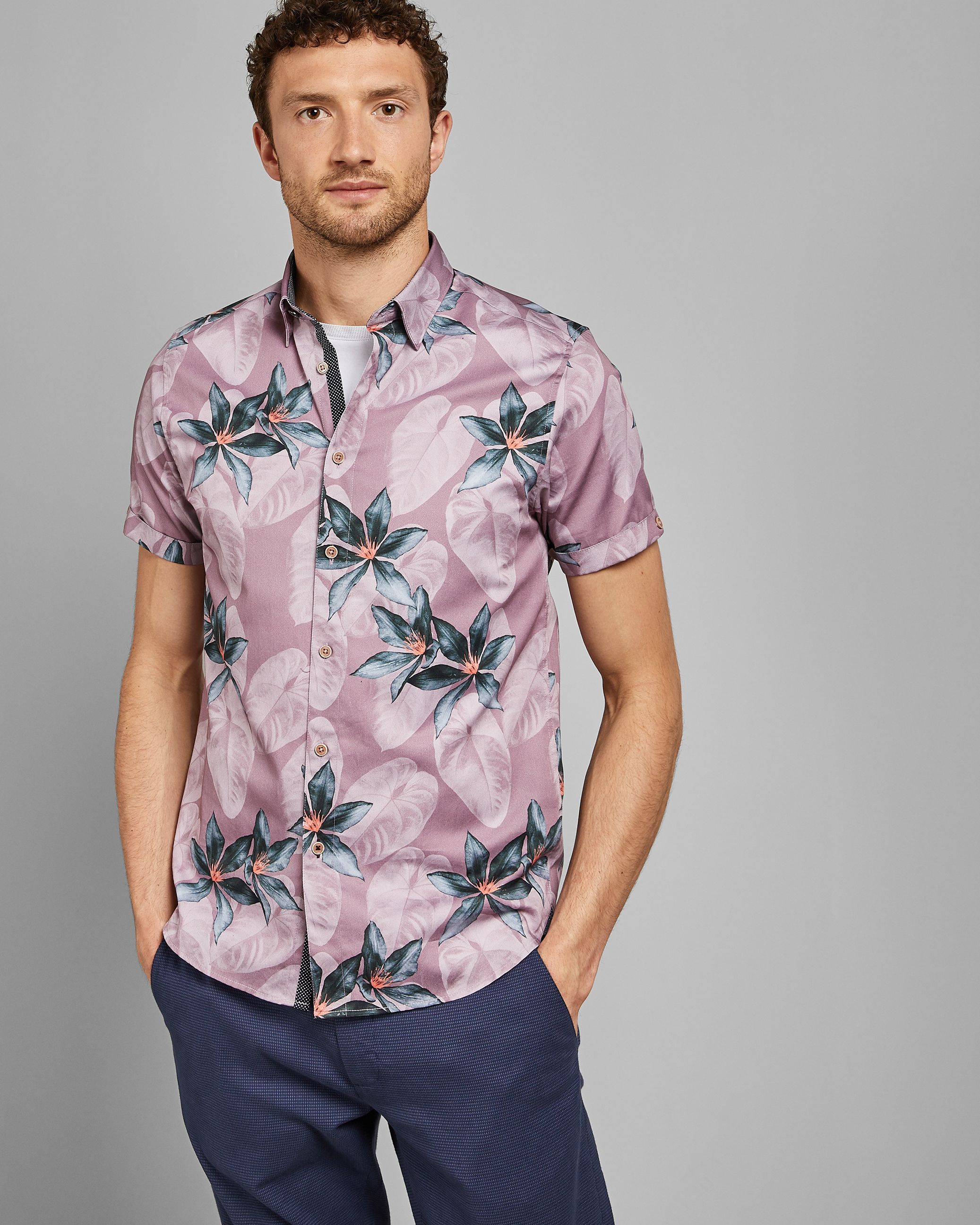 Short-Sleeved Tropical Printed Shirt