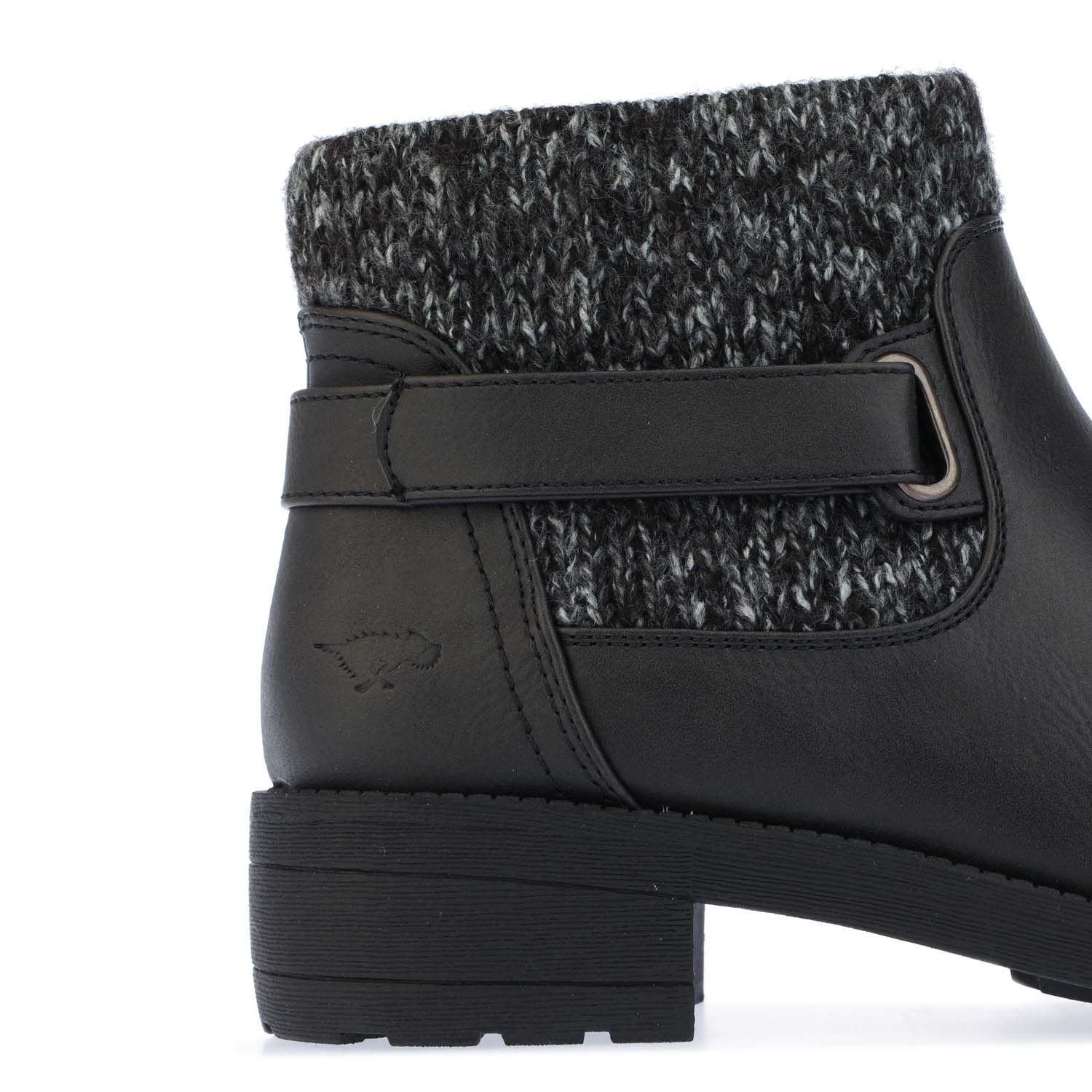 Womens Rocket Dog Tegal Santee Boots in black.- Synthetic and textile upper.- Inside zip closure.- Knitted collar. - Debossed branding.- Reinforced heel and toe.- Textile lining.- Rubber sole.- Ref.: TEGALSANTEE