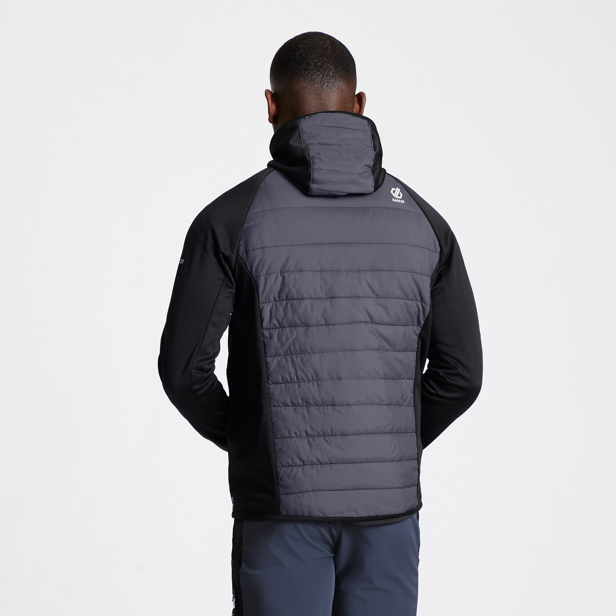 Polyester (100%). ILoft Woolfill Hybrid with polyester ripstop and core stretch mix. Natural wicking and  odour control properties. Grown on hood, 2 x lower zip pockets. Stretch binding to hood opening, cuffs and hem.