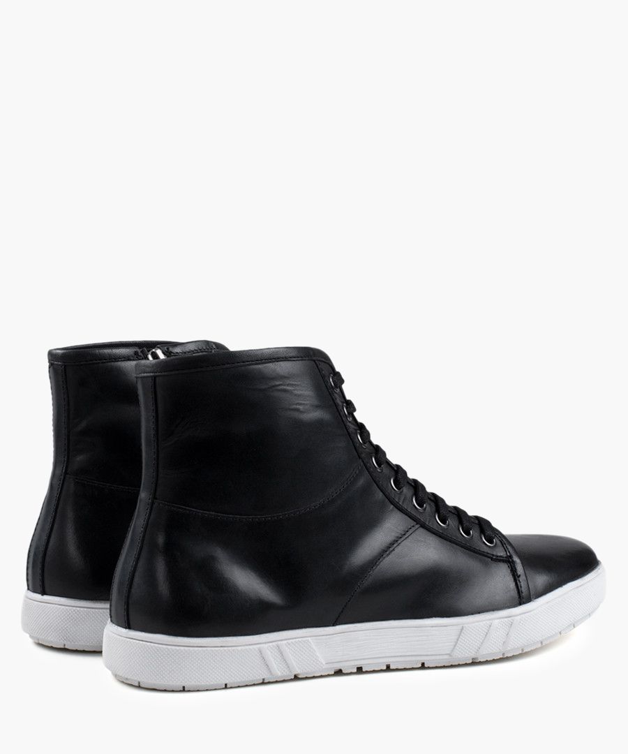 Black rubber hi-top Sneaker boots