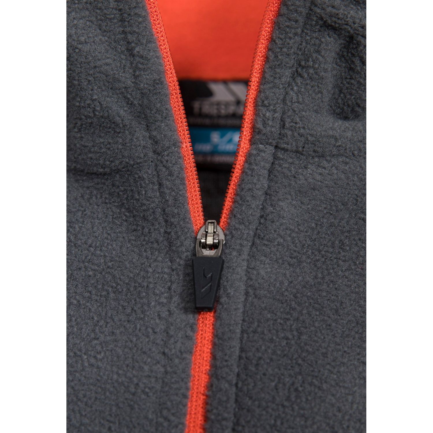 Airtrap. 1/2 Zip in Contrast Colour. Contrast Binding on Cuffs. Contrast Facing on Inner Collar. 100% Polyester Microfleece. Trespass Childrens Chest Sizing (approx): 2/3 Years - 21in/53cm, 3/4 Years - 22in/56cm, 5/6 Years - 24in/61cm, 7/8 Years - 26in/66cm, 9/10 Years - 28in/71cm, 11/12 Years - 31in/79cm.