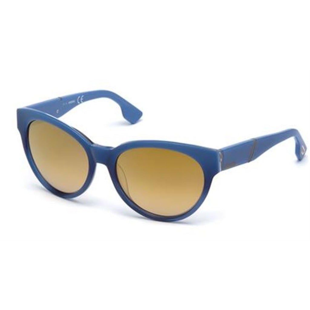 Sunglasses
- Frame: acetate, pantographed
- Temples length: 135 mm
- Lenses diameter: 56 mm
- Bridge width: 17 mm
- UV protection 3
- original box