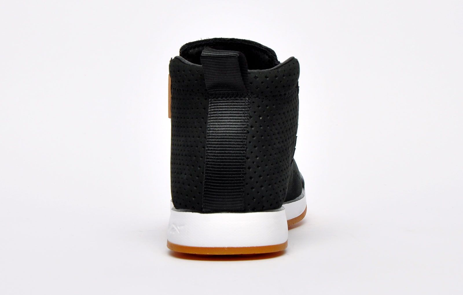 reebok ever road slip mid top