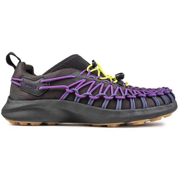 Womens black Keen uneek snk trainers, manufactured with textile and a rubber sole. Featuring: bungee lacing system, removable pu insole, stretch upper, durable textile upper and rubber outsole.
