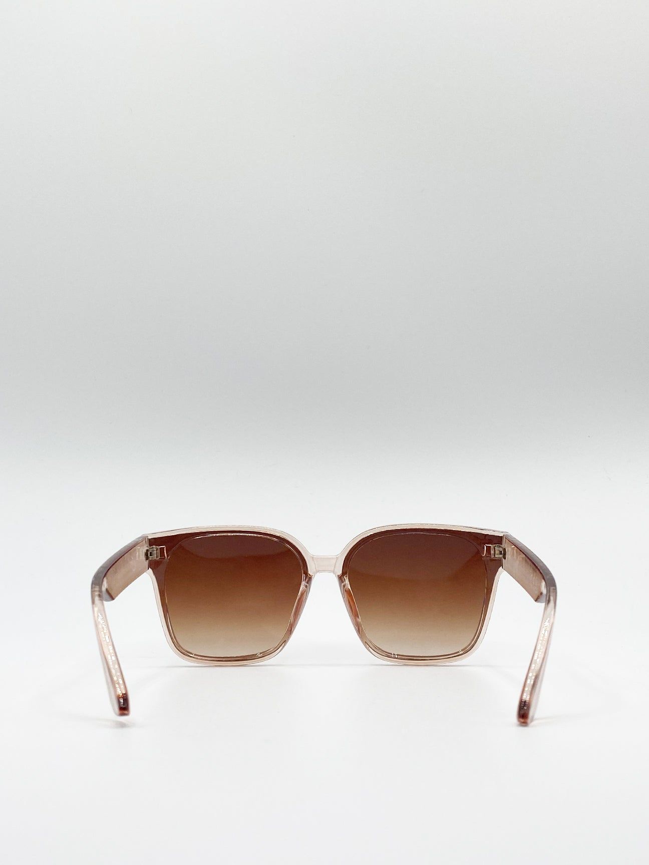 Oversized Cateye Sunglasses In Crystal Sand
Frame Colour: Crystal Sand
Lens Colour: Brown Grad
Frame Material: Plastic
One Size
FDA Approved
UV 400 PROTECTION IN ACCORDANCE WITH 89/686/EEC BS EN ISO 123-1:2013
SKU: SG80207190