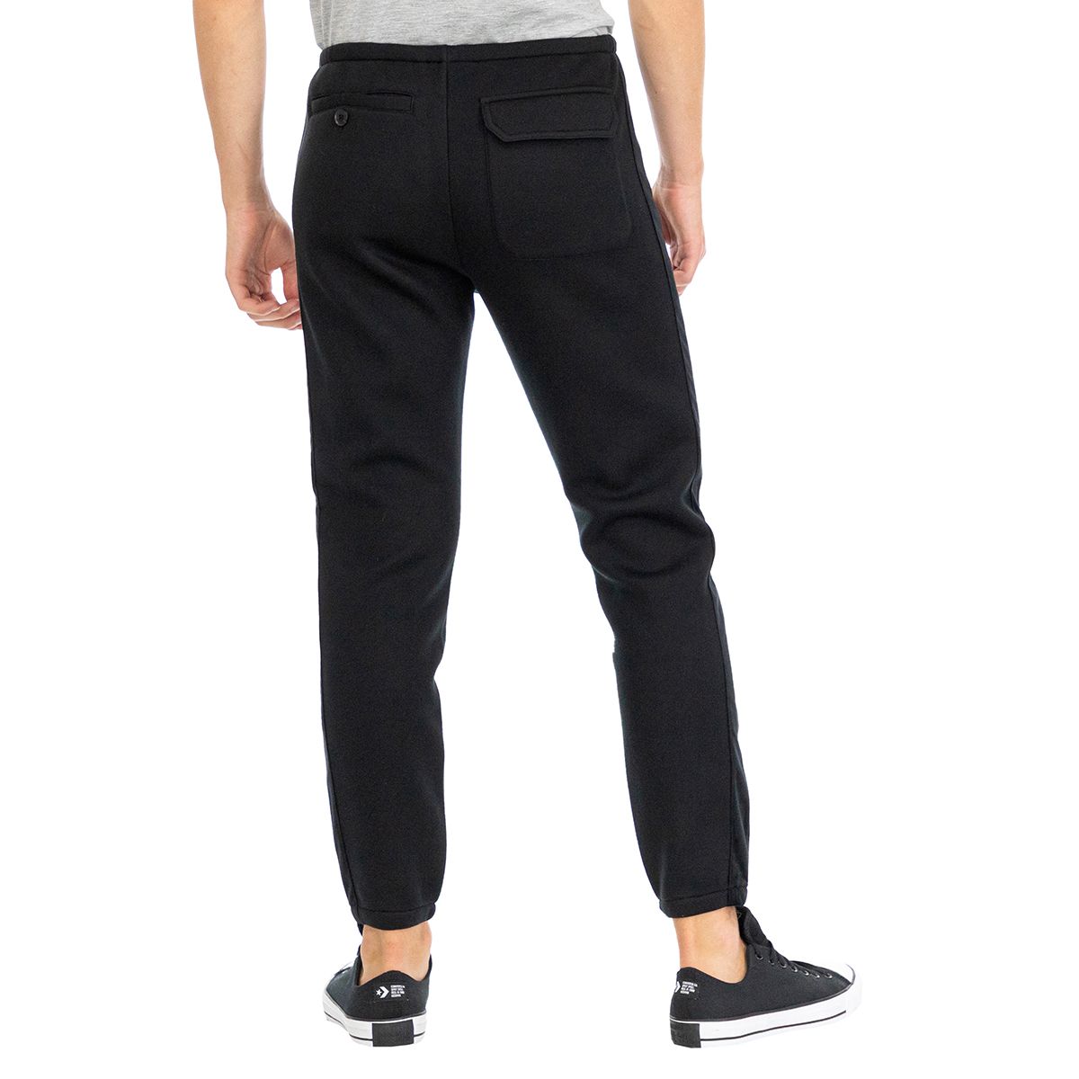 Emporio Armani 6Z1PP51JTTZ-0999-XL Comfortable and trendy, these black pants will complement any casual look.