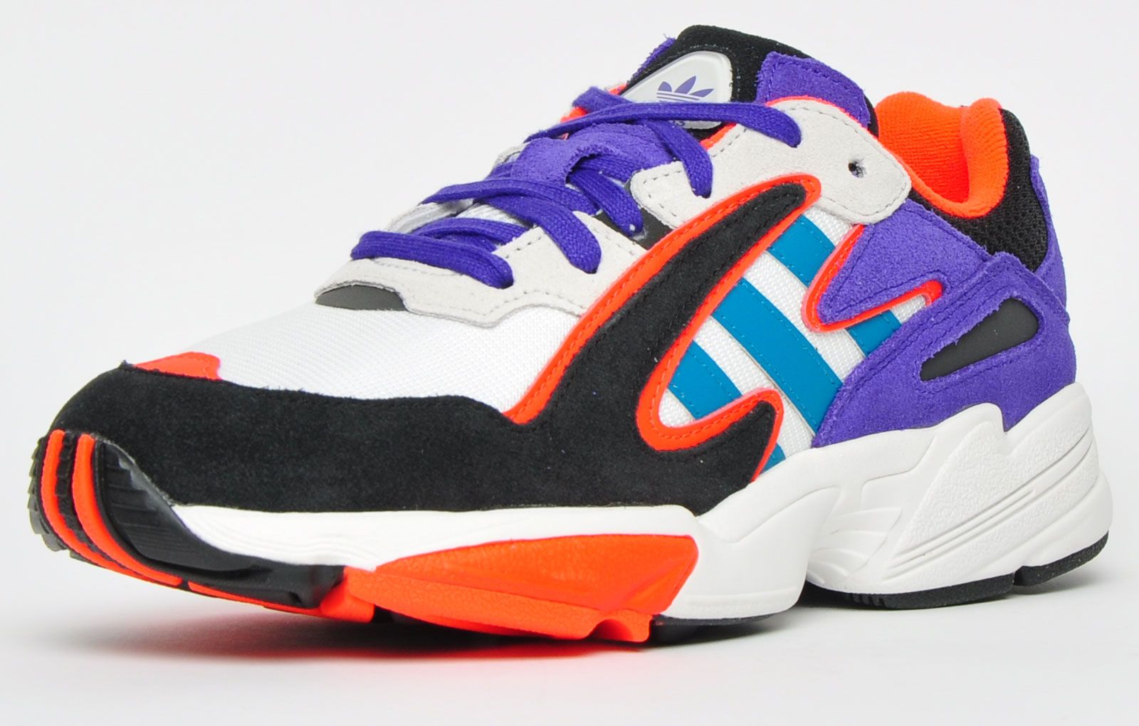 A love for 1990’s fashion gives the Yung-96 an on trend bold look with a thick set silhouette that’s distinctly 90s <p>Featuring layered panels of mesh and nubuck leather with a lightweight Eva midsole utilizing a Torsion system X-bar on its mid shank for stability</p> <p>This vintage runner-influenced model is constructed with a layered upper with its signature three stripes incorporated onto each side, sitting on a white highly cushioned midsole, detailing is added with the signature Adidas Originals trefoil logo to the tongue and heel.</p> <p>- Textile and nubuck leather mix upper</p> <p>- Eva cushioned midsole</p> <p>- Torsion system for midfoot stability</p> <p>- Padded heel and ankle collar</p> <p>- Durable carbon rubber outsole</p> <p>- Adidas Originals branding throughout</p>