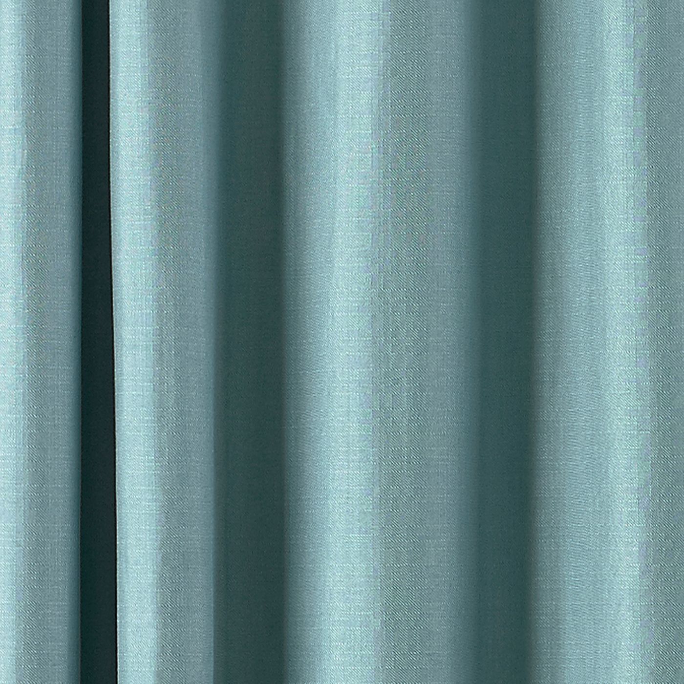 The Atlantic curtains feature a plain twill woven fabric in a range of earthy tones to suit any home style.  Made of 100% robust polyester these curtains don’t stain easily. With stainless steel eyelet holes the Atlantic curtains are easy to hang and only require a curtain pole for installation and come in a range of sizes to fit any window area.